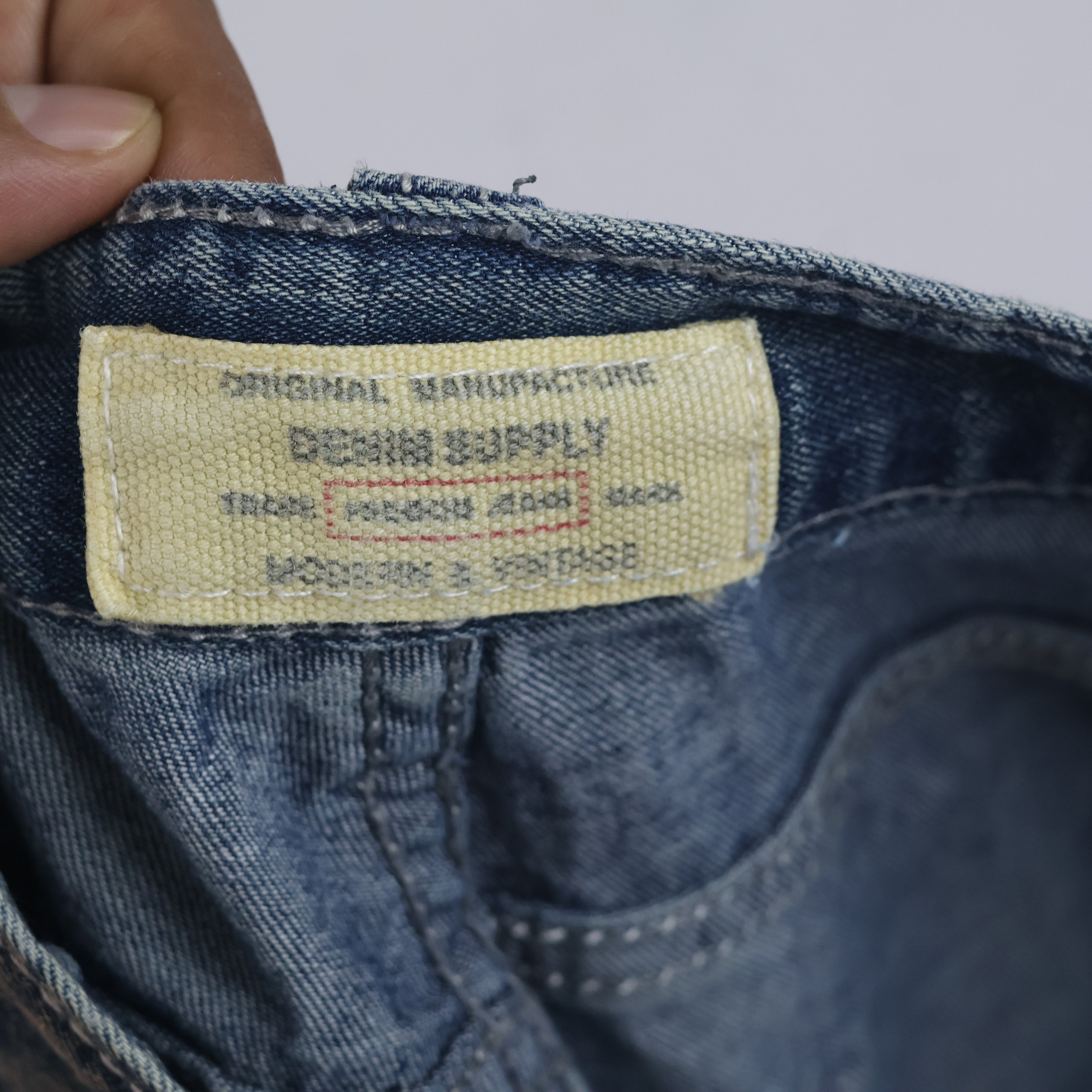 Thrifted Denim Supply Men's Faded Blue Denim Jeans 30-32 Waist/ J1037