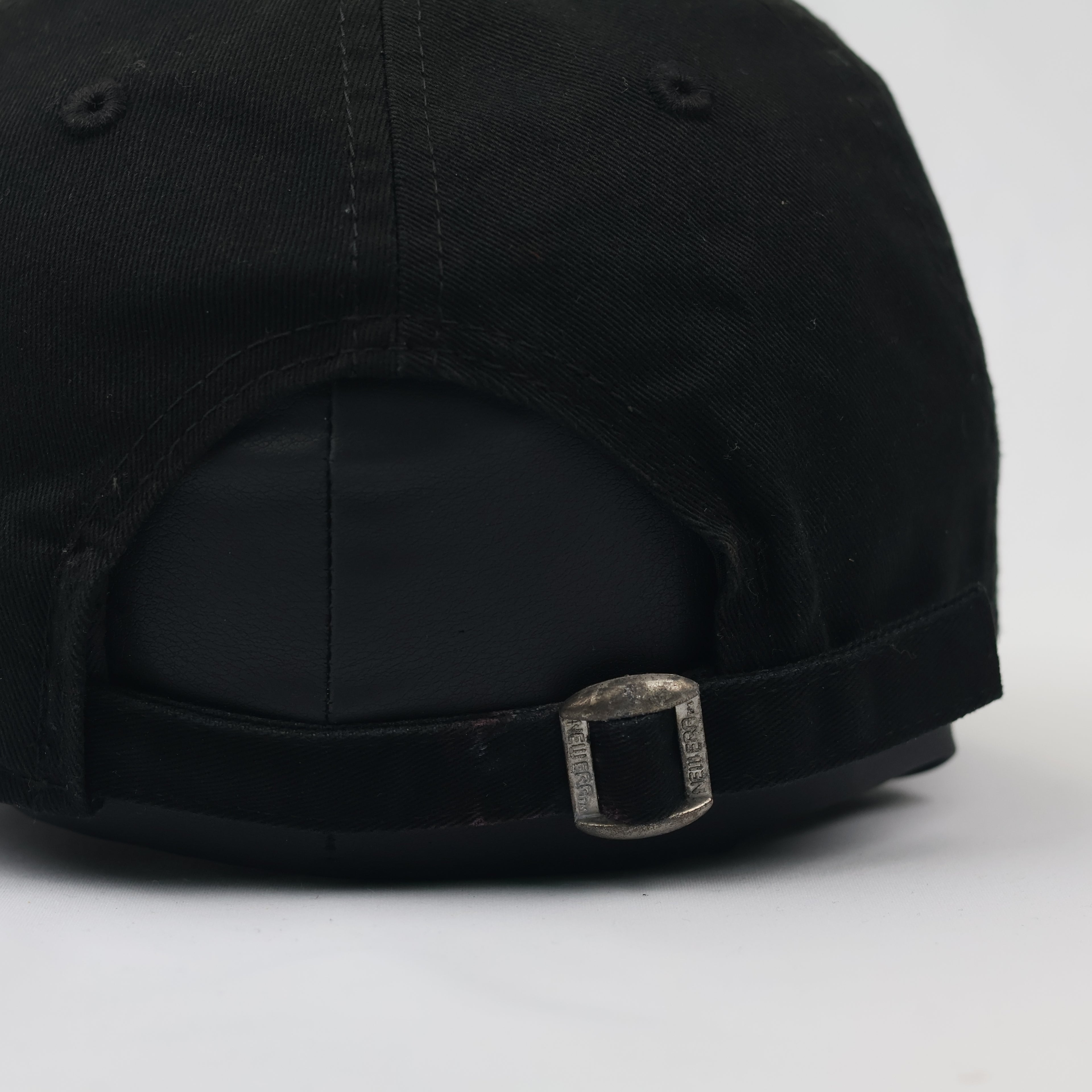 New Era 9FORTY NY Yankees Adjustable Thrifted Cap - Black & Grey