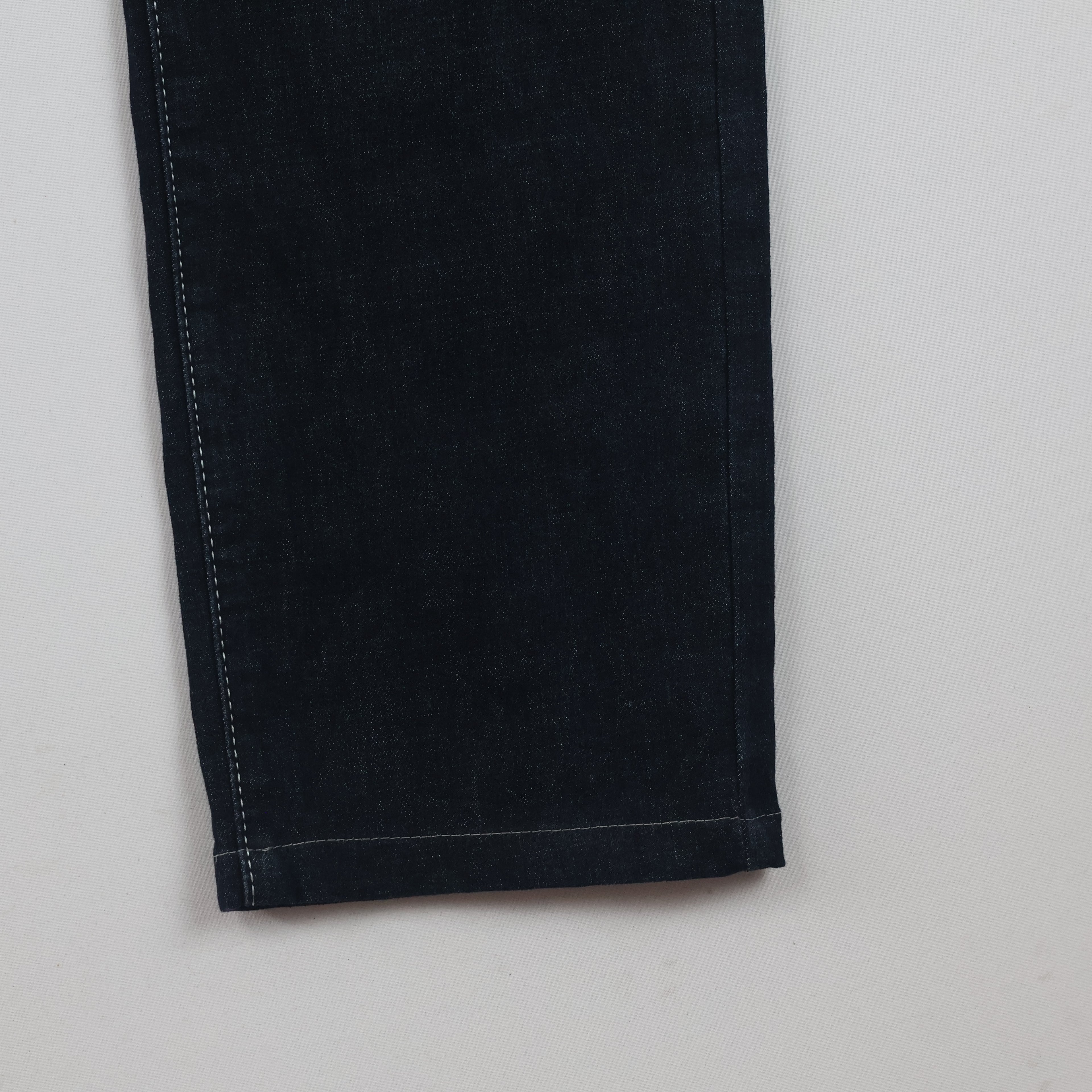 Thrifted Caesar Men's Deep Indigo Blue Denim Jeans 34 Waist/ J1036