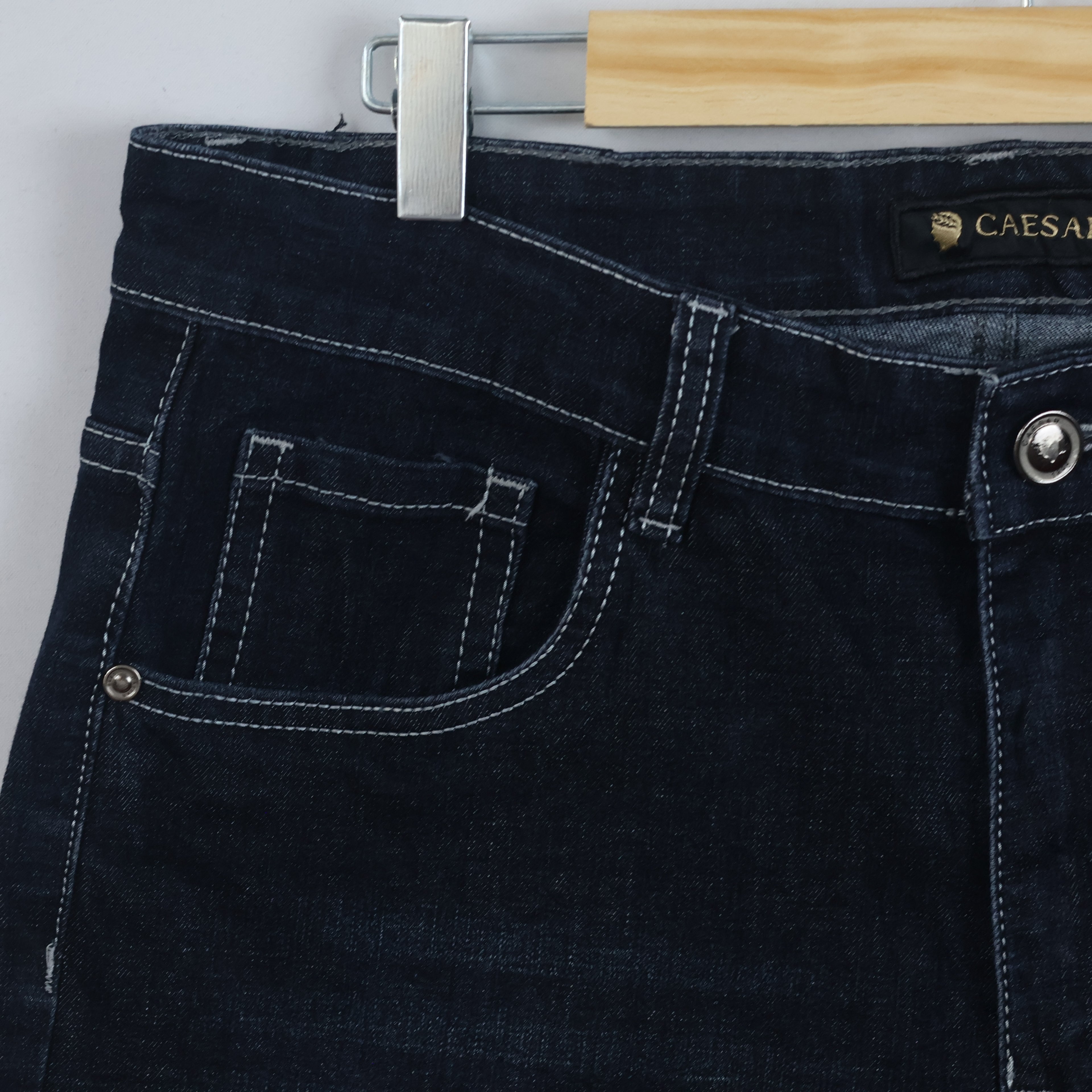 Thrifted Caesar Men's Deep Indigo Blue Denim Jeans 34 Waist/ J1036