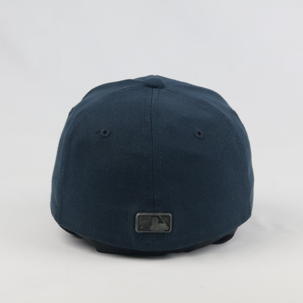 Vintage Atlanta Braves Fitted Hat | Thrifted Navy Blue MLB Baseball Cap S/M