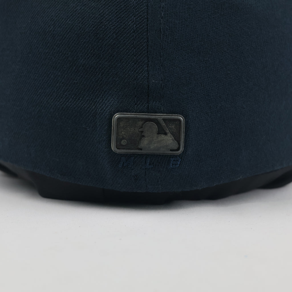 Vintage Atlanta Braves Fitted Hat | Thrifted Navy Blue MLB Baseball Cap S/M