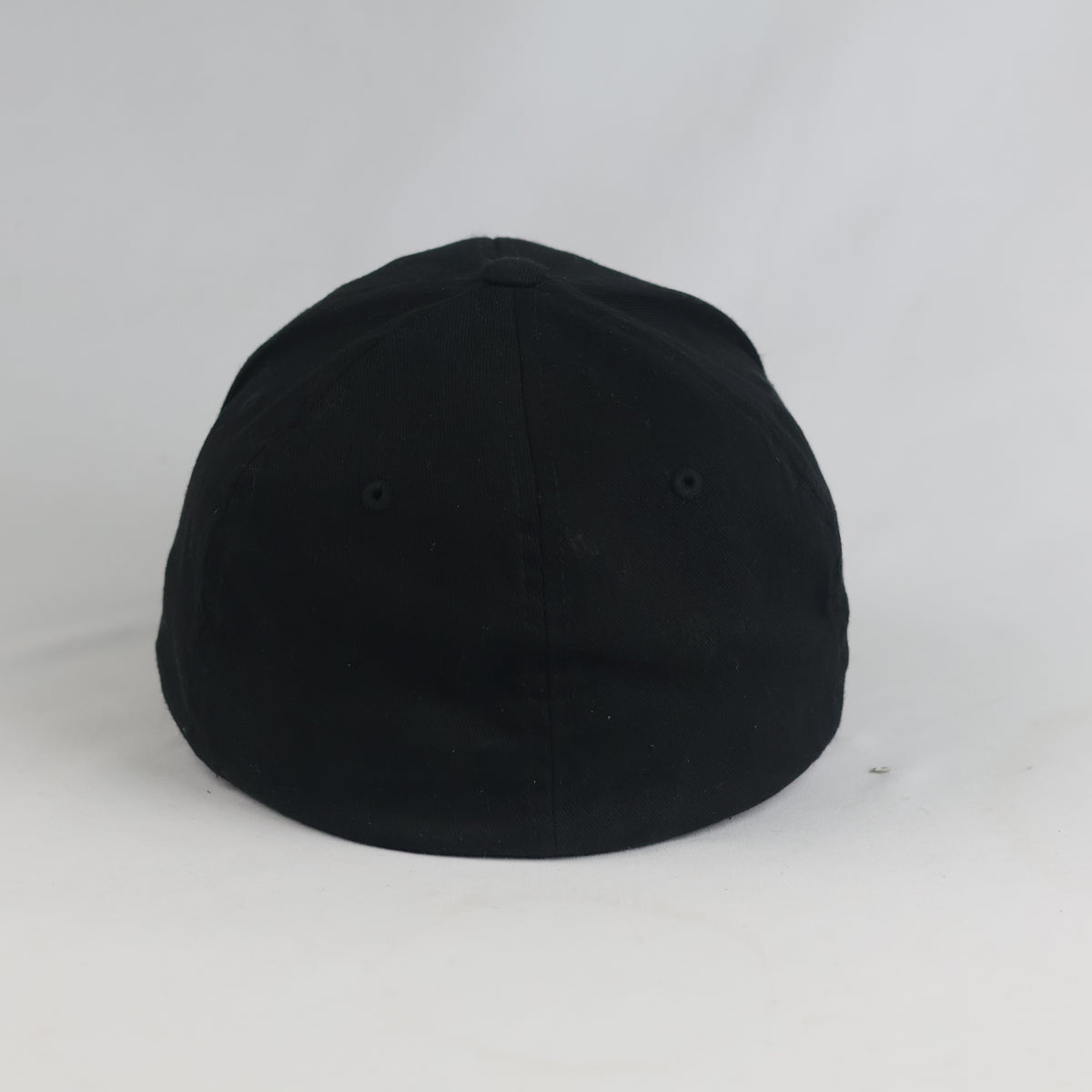 Thrifted Plain Black Flexfit Closed Back Curved Brim Cap| 10826