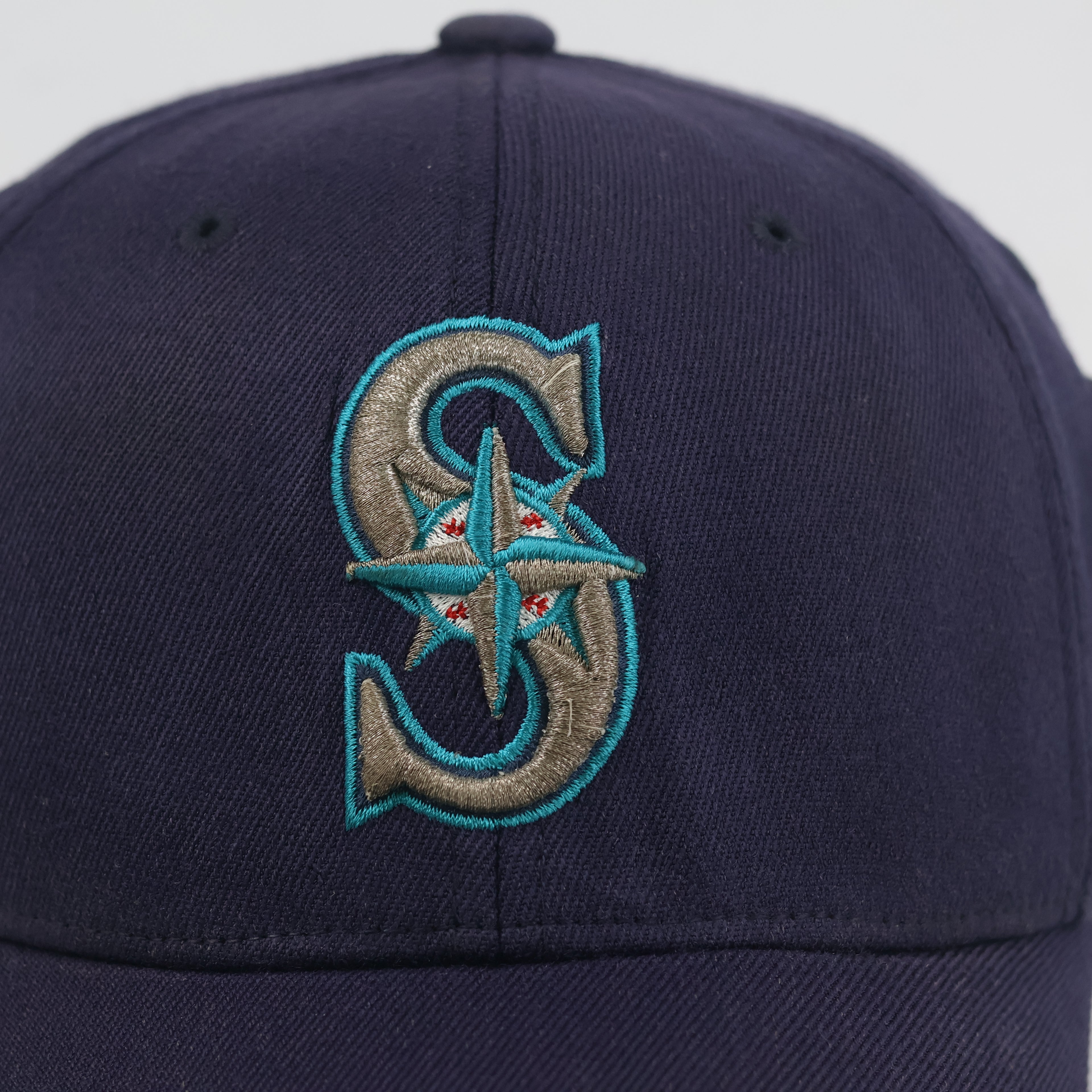 Vintage Seattle Mariners Fitted Hat | Thrifted Navy Blue MLB Baseball Cap 57-58cm