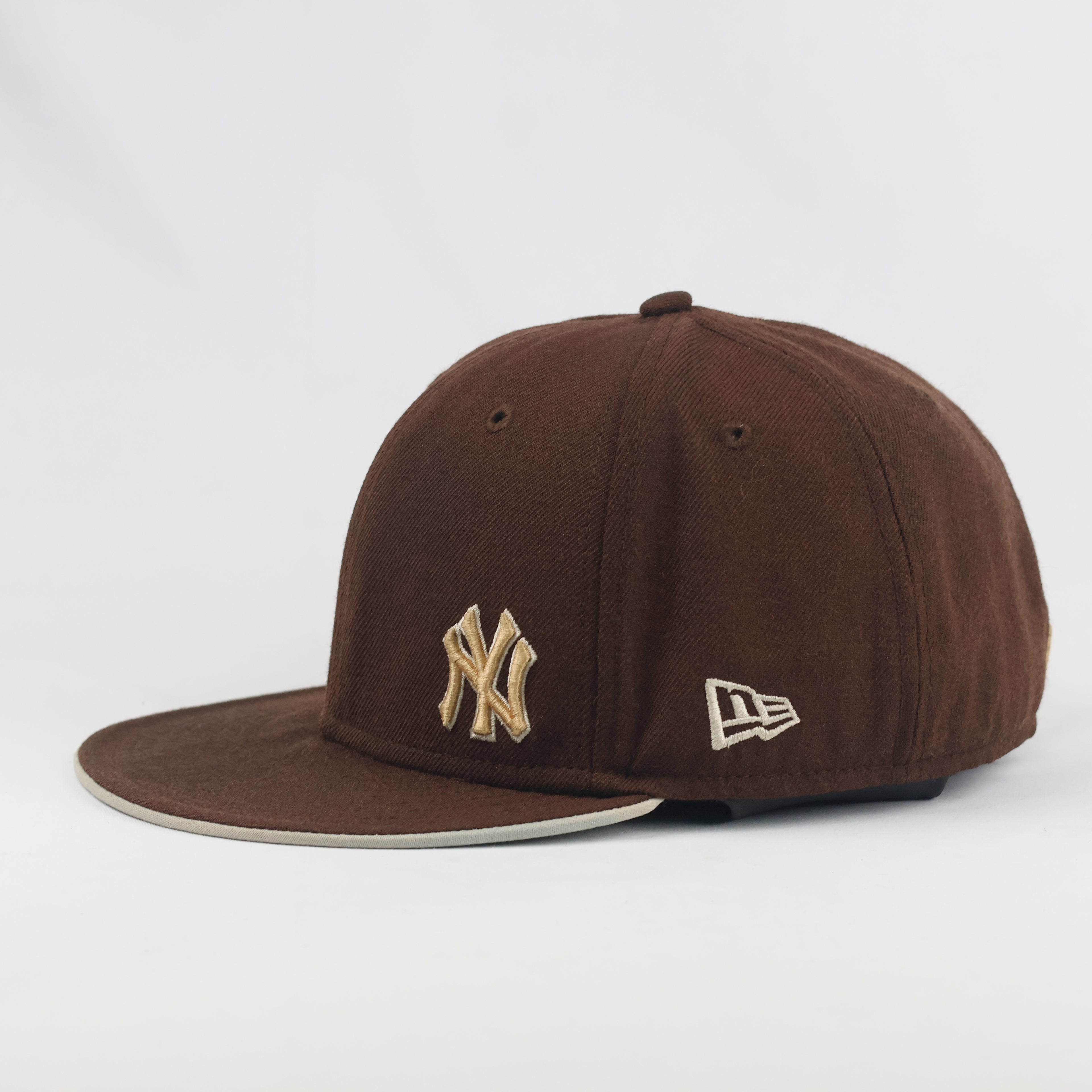 Vintage New Era 59FIFTY New York Yankees Hat | Thrifted Brown Fitted MLB Cap 7 3/8