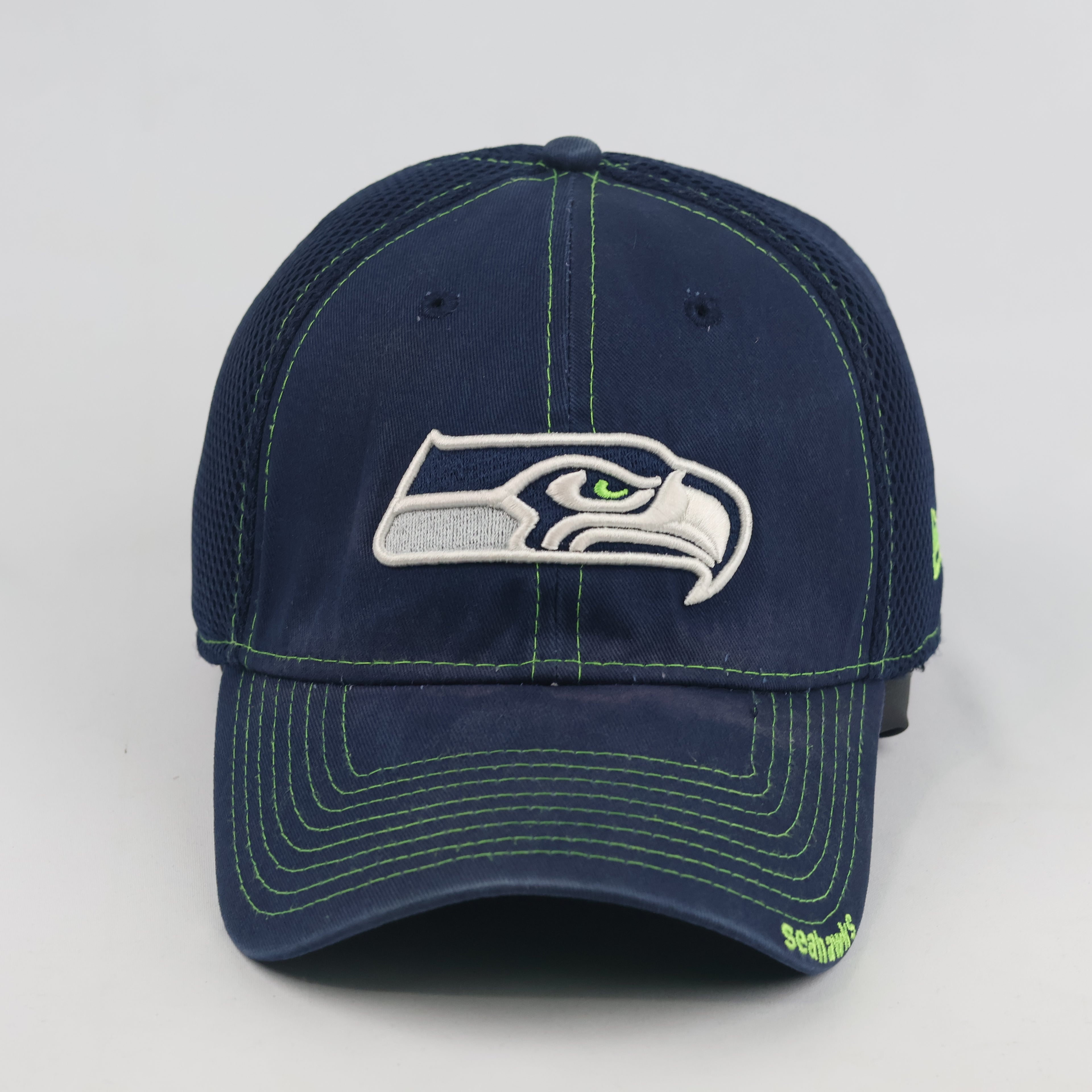 Vintage New Era 39THIRTY Seattle Seahawks Hat | Thrifted Navy Mesh Flexfit Cap