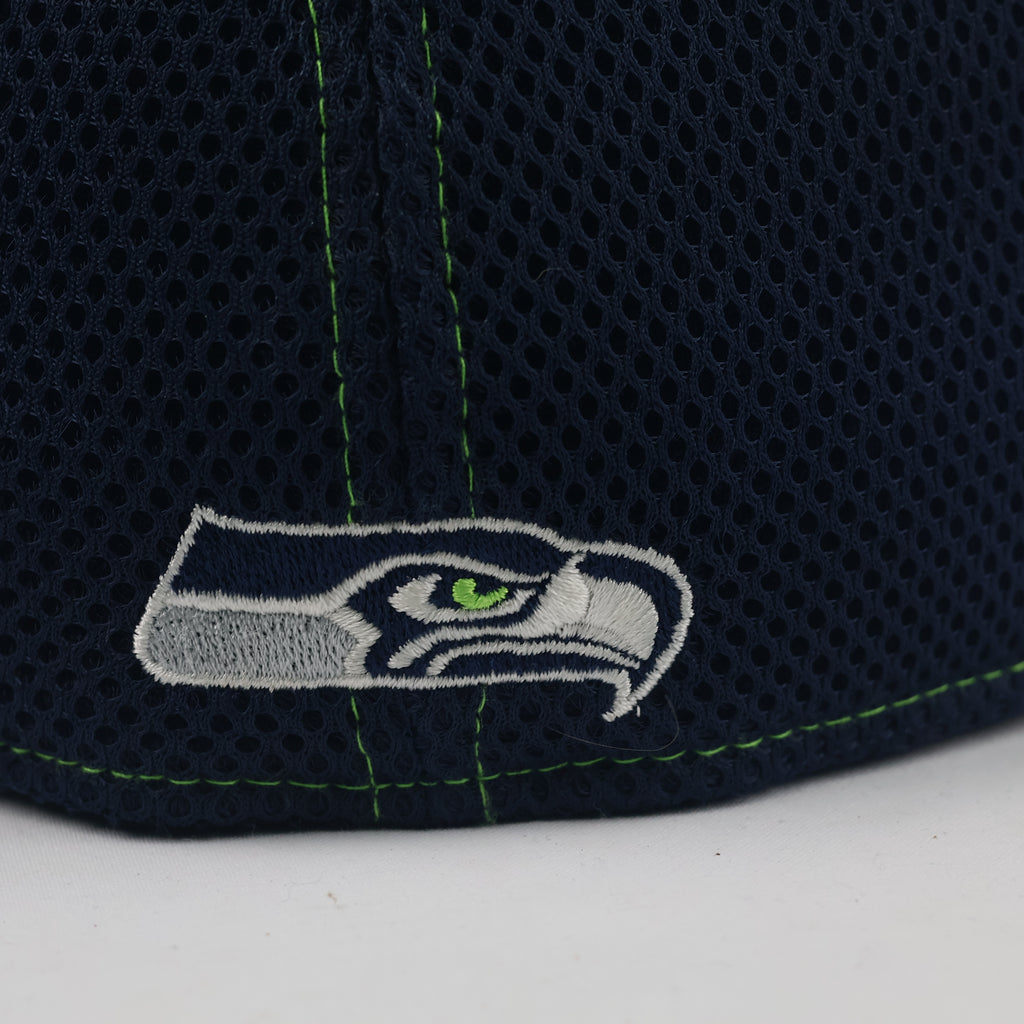 Vintage New Era 39THIRTY Seattle Seahawks Hat | Thrifted Navy Mesh Flexfit Cap