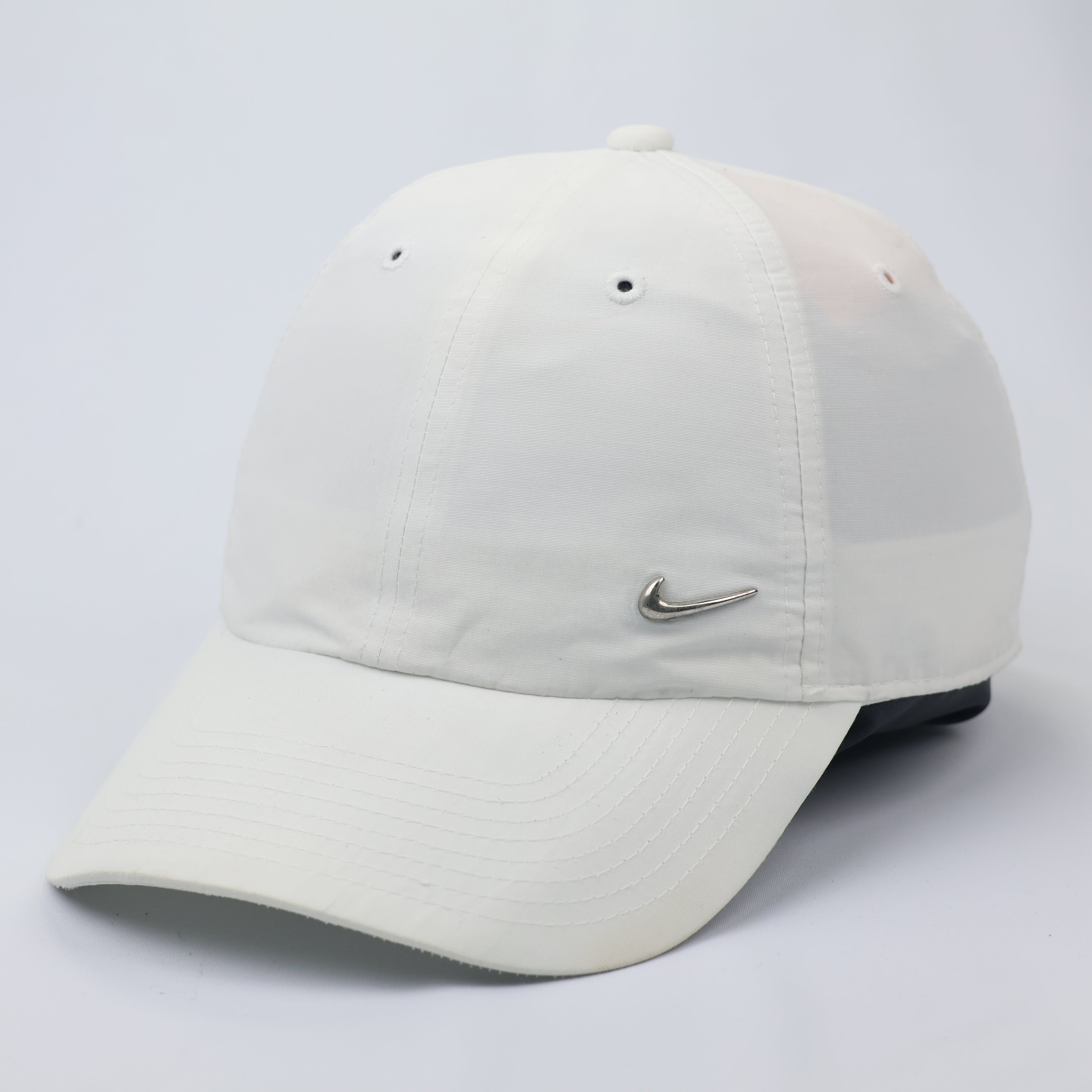 Nike Heritage86 Metal Swoosh Thrifted Cap - White Adjustable Dad Hat