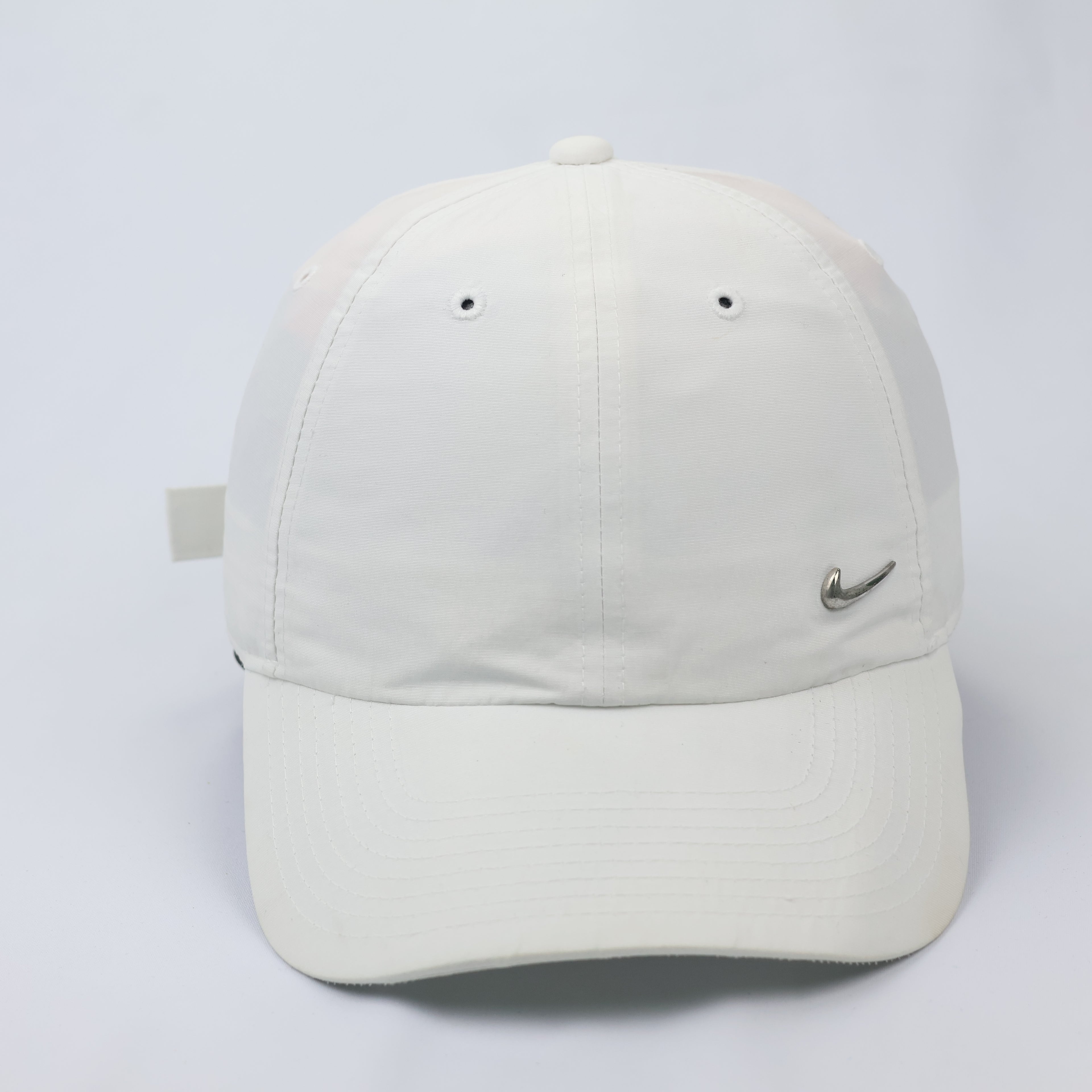 Nike Heritage86 Metal Swoosh Thrifted Cap - White Adjustable Dad Hat