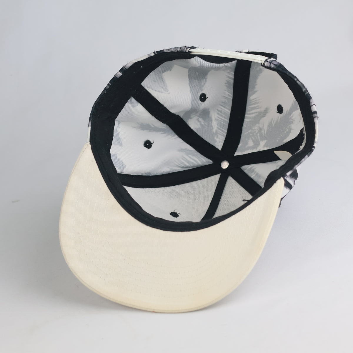 Thrifted Cali Club Tropical Printed Flat Brim Snapback Cap (Size 57–58 cm) | 10828