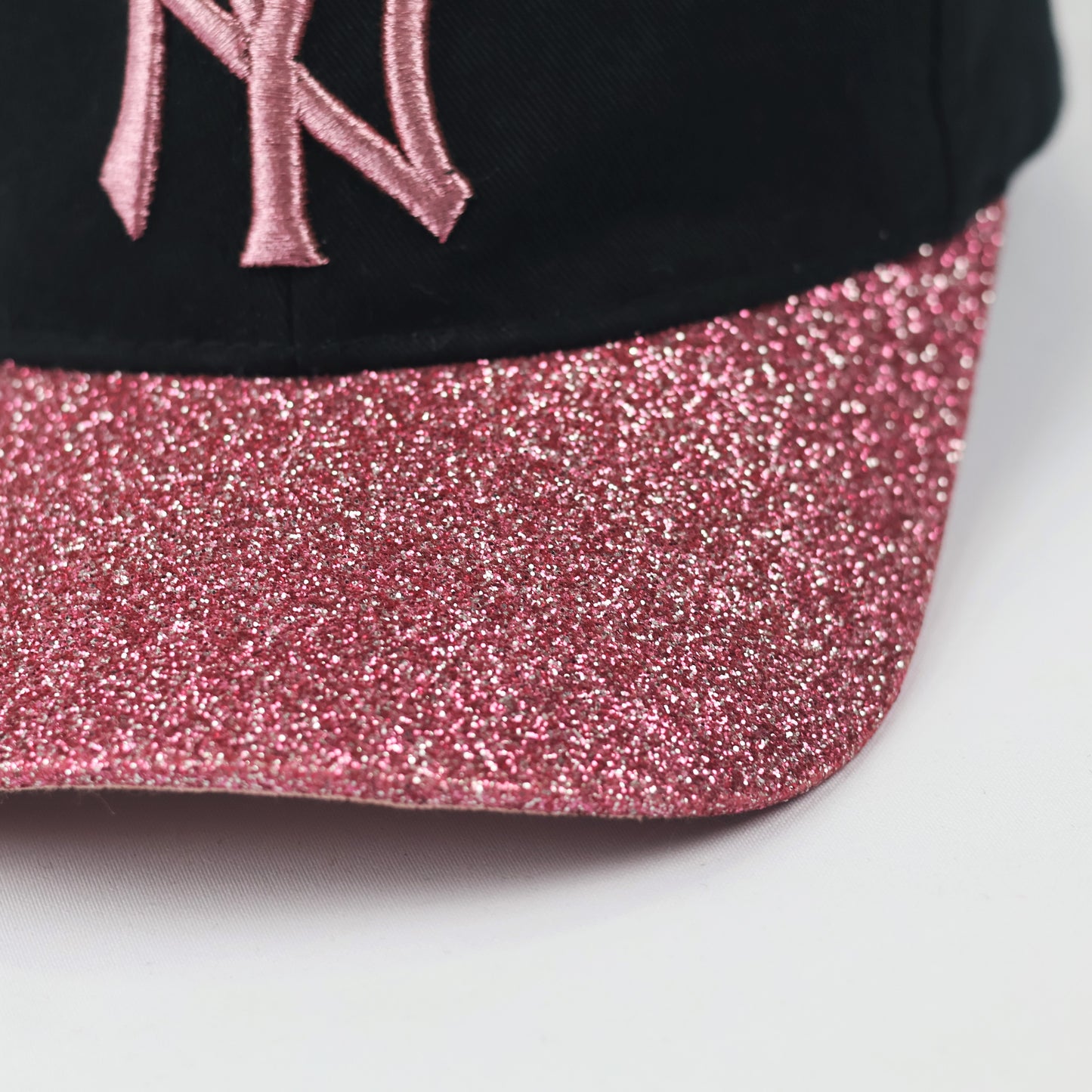 MLB Korea Kids NY Yankees Baseball Thrifted Cap - Pink Glitter Brim Edition