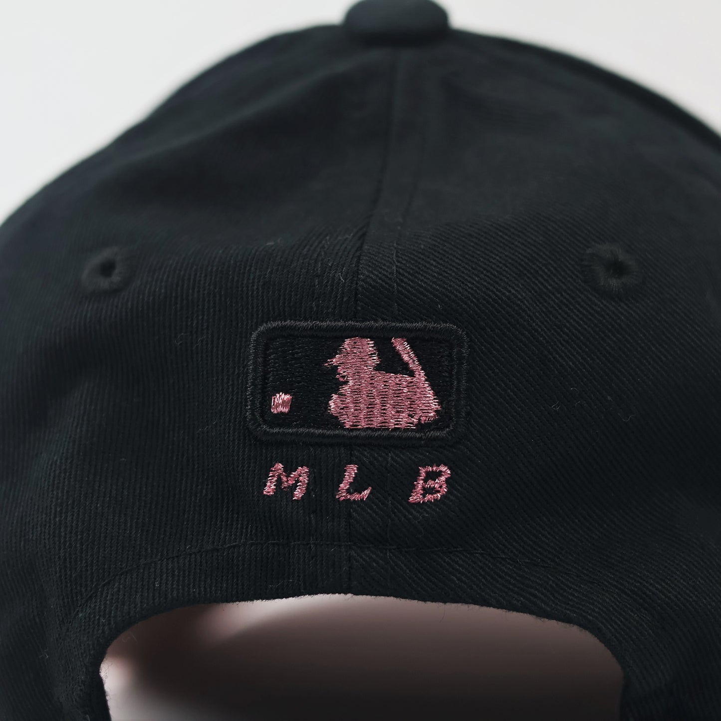 MLB Korea Kids NY Yankees Baseball Thrifted Cap - Pink Glitter Brim Edition