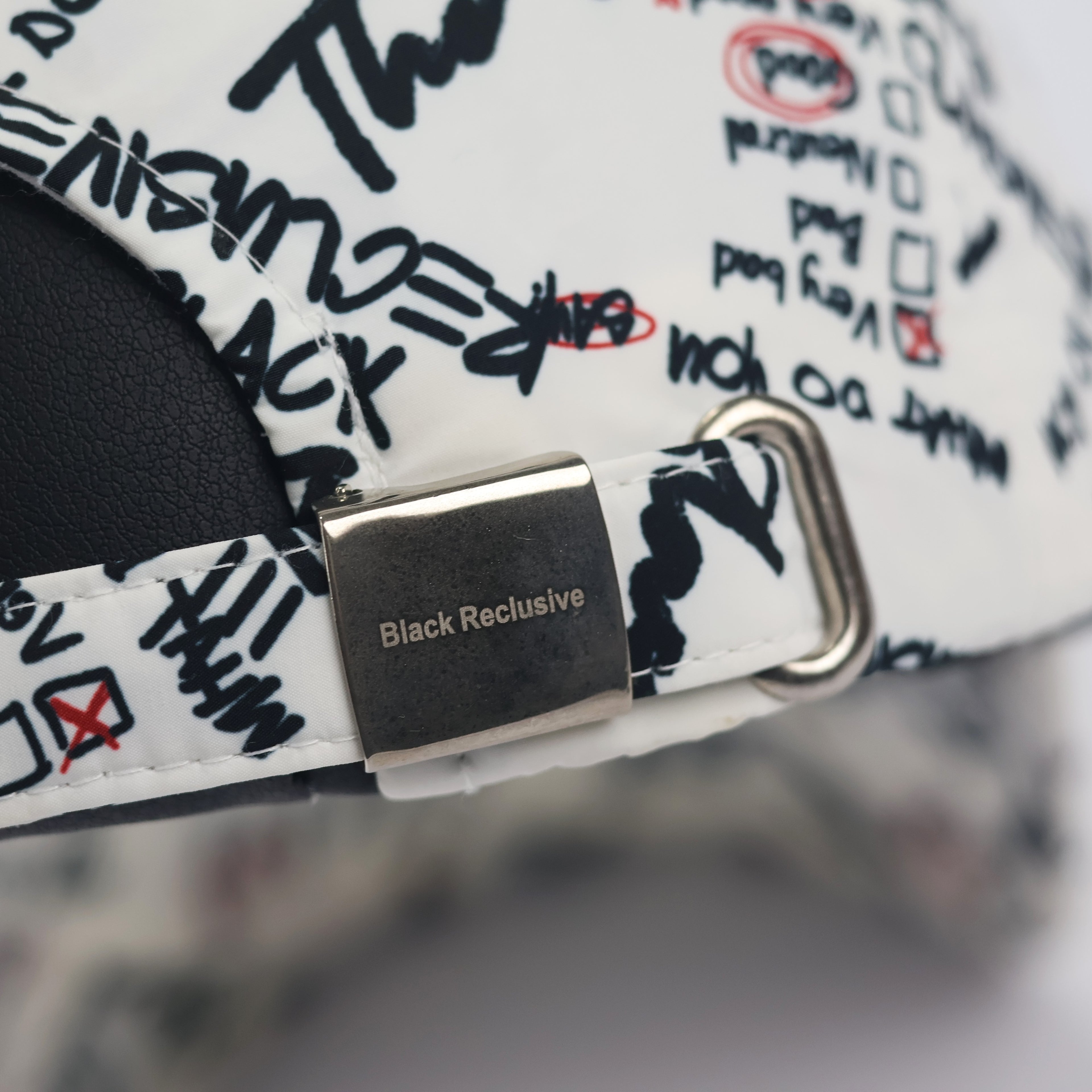B.Reclusive Graffiti Print Baseball Thrifted Cap - Trendy White & Black Streetwear Hat