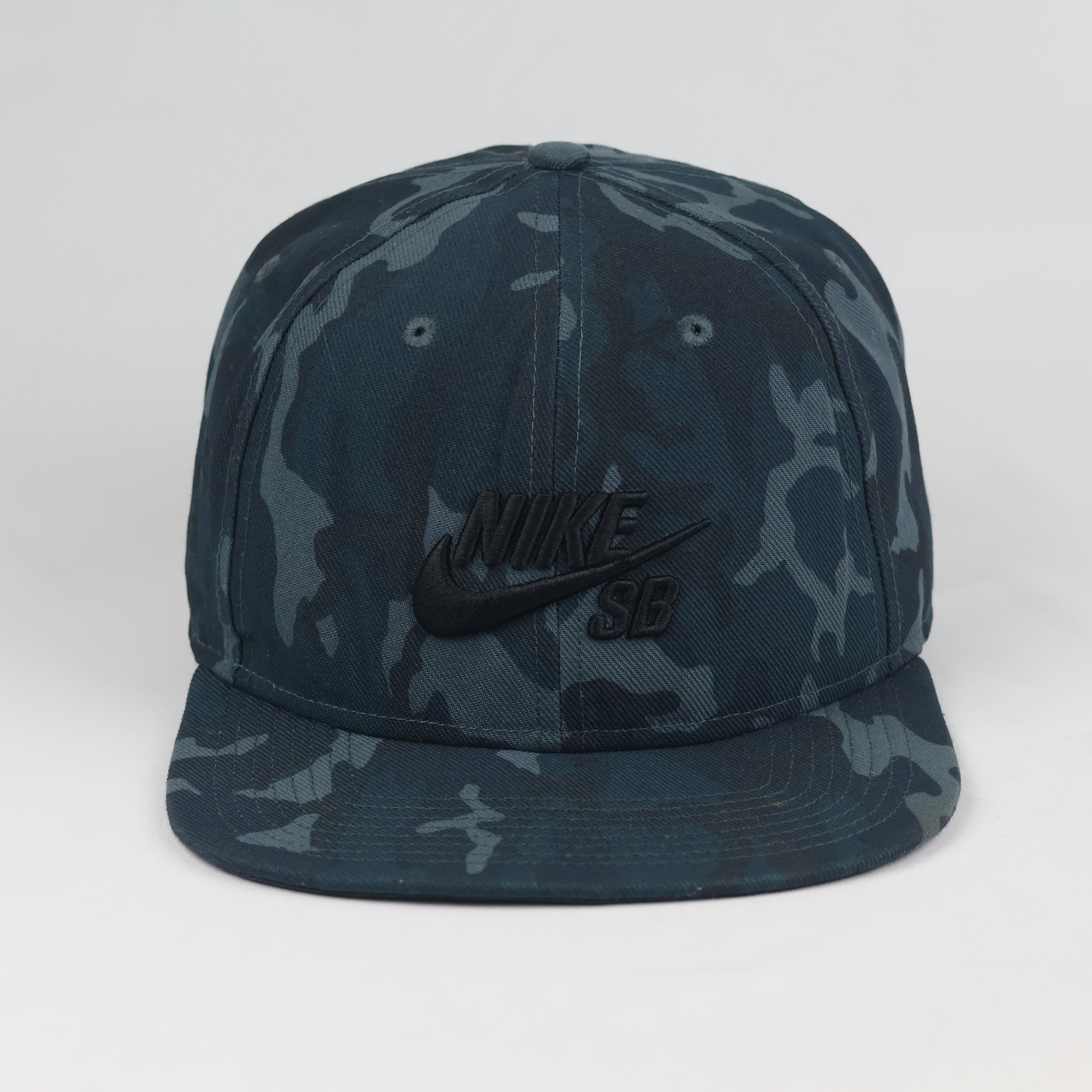 Vintage Nike SB Camo Snapback Hat | Thrifted Blue Camouflage Skate Cap