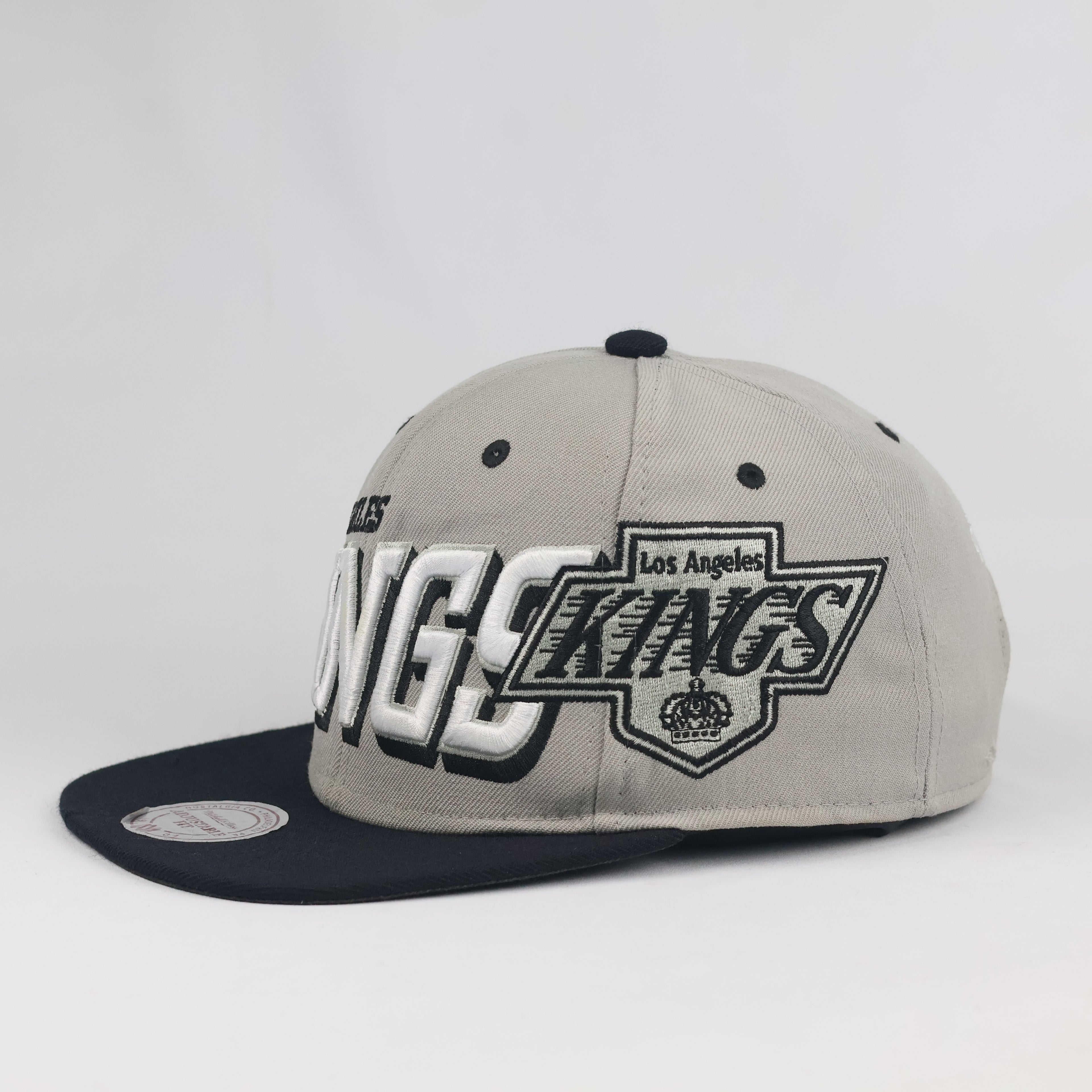 Vintage Mitchell & Ness LA Kings Snapback Hat | Thrifted Grey Black NHL Hockey Cap