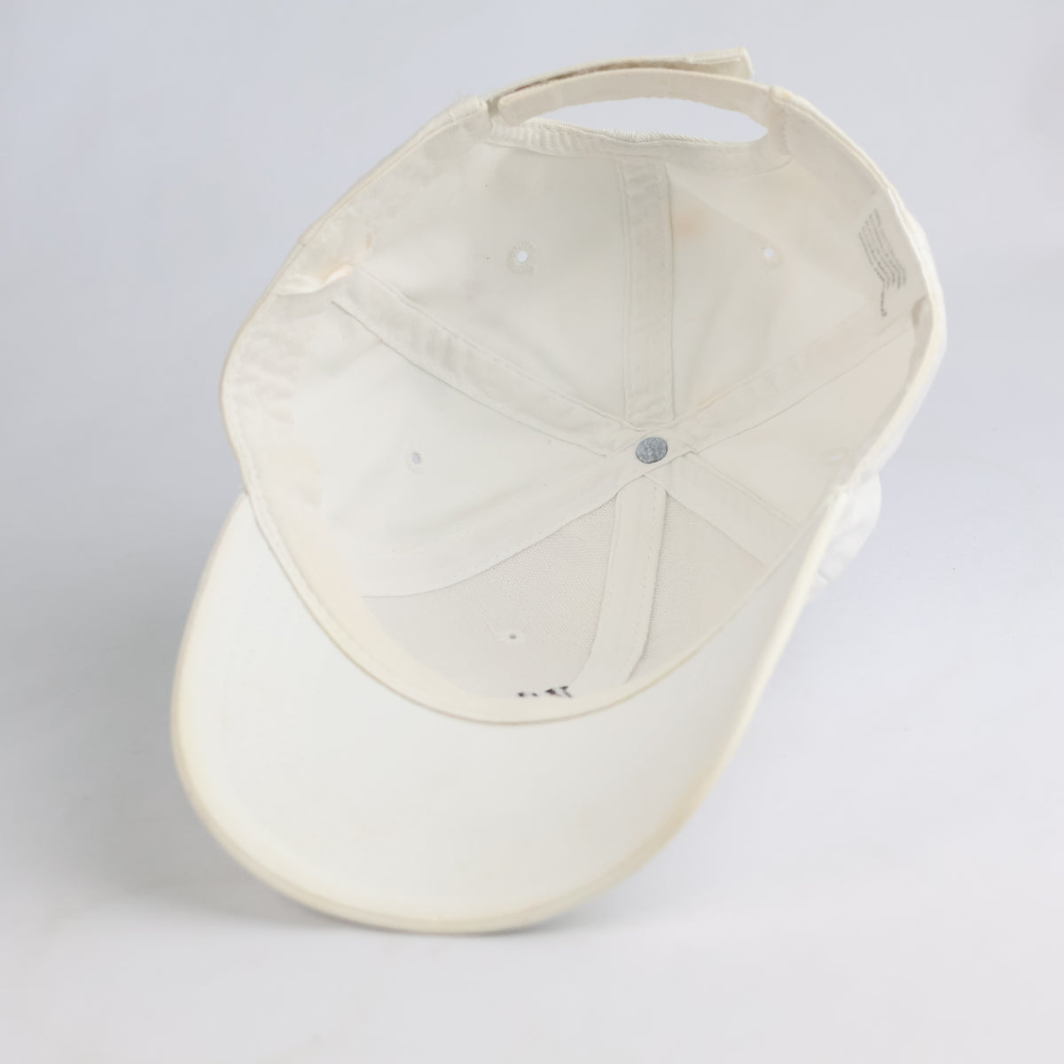 Thrifted New York Yankees Embroidered Cotton Strapback Cap (Size 57–58 cm) | 10834
