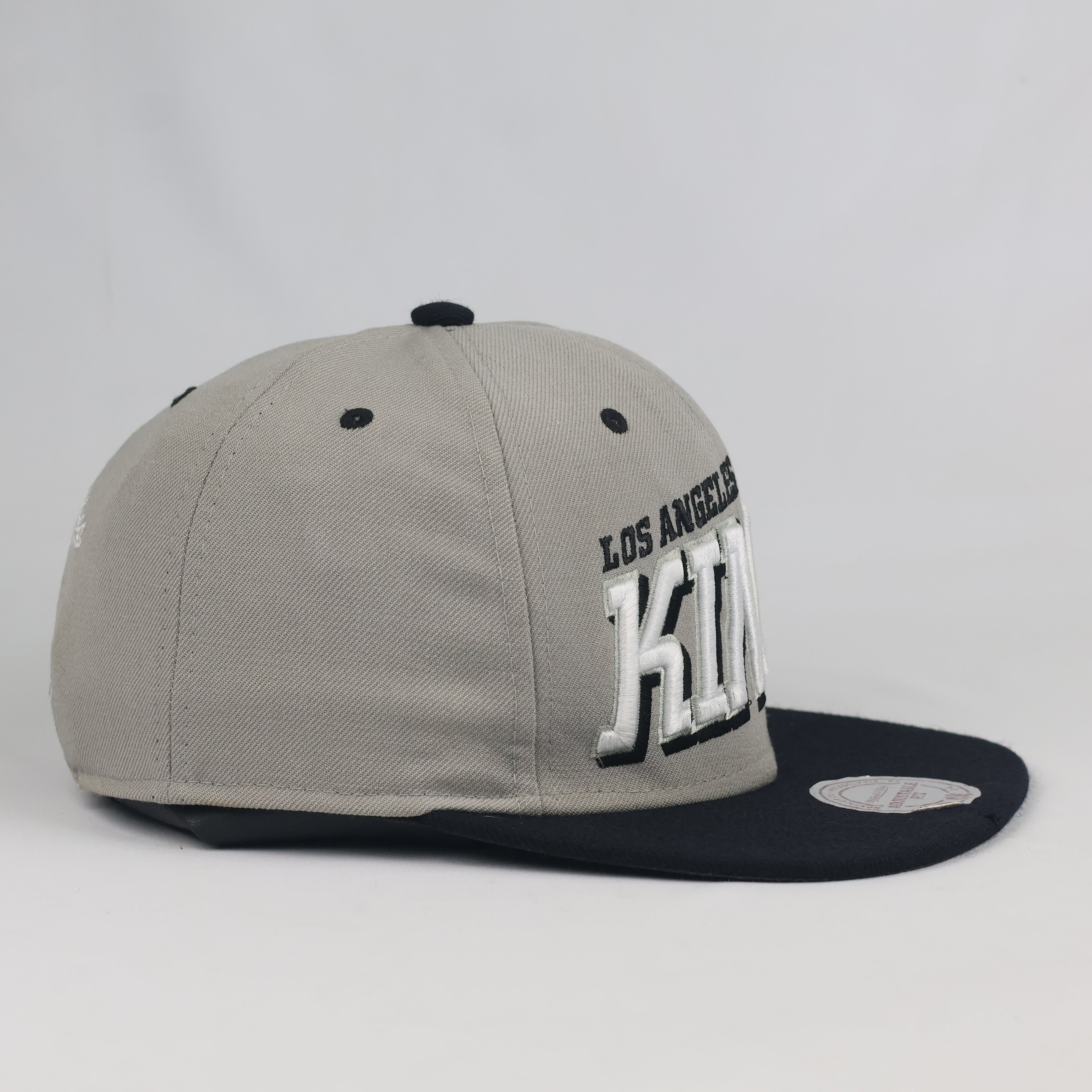 Vintage Mitchell & Ness LA Kings Snapback Hat | Thrifted Grey Black NHL Hockey Cap