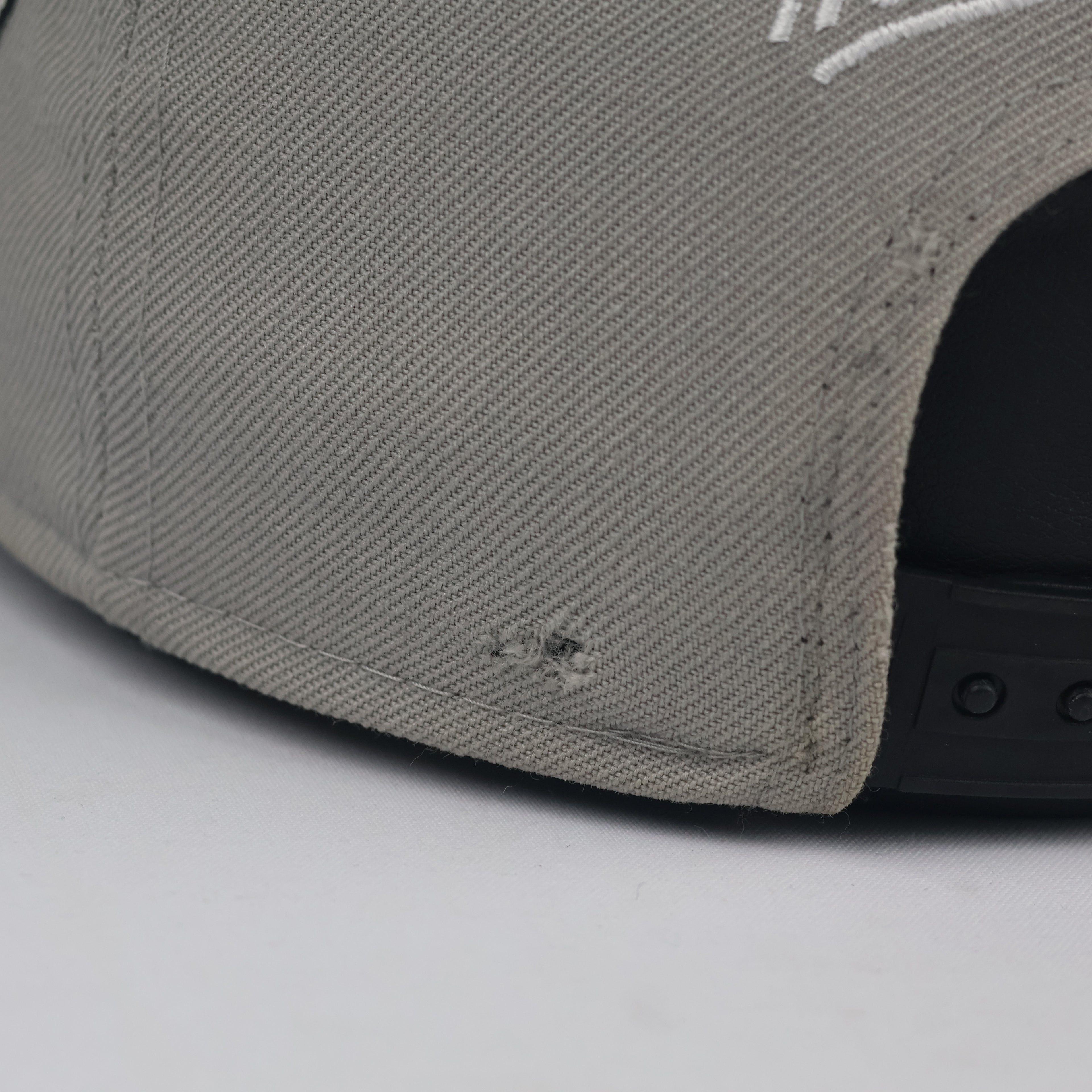 Vintage Mitchell & Ness LA Kings Snapback Hat | Thrifted Grey Black NHL Hockey Cap