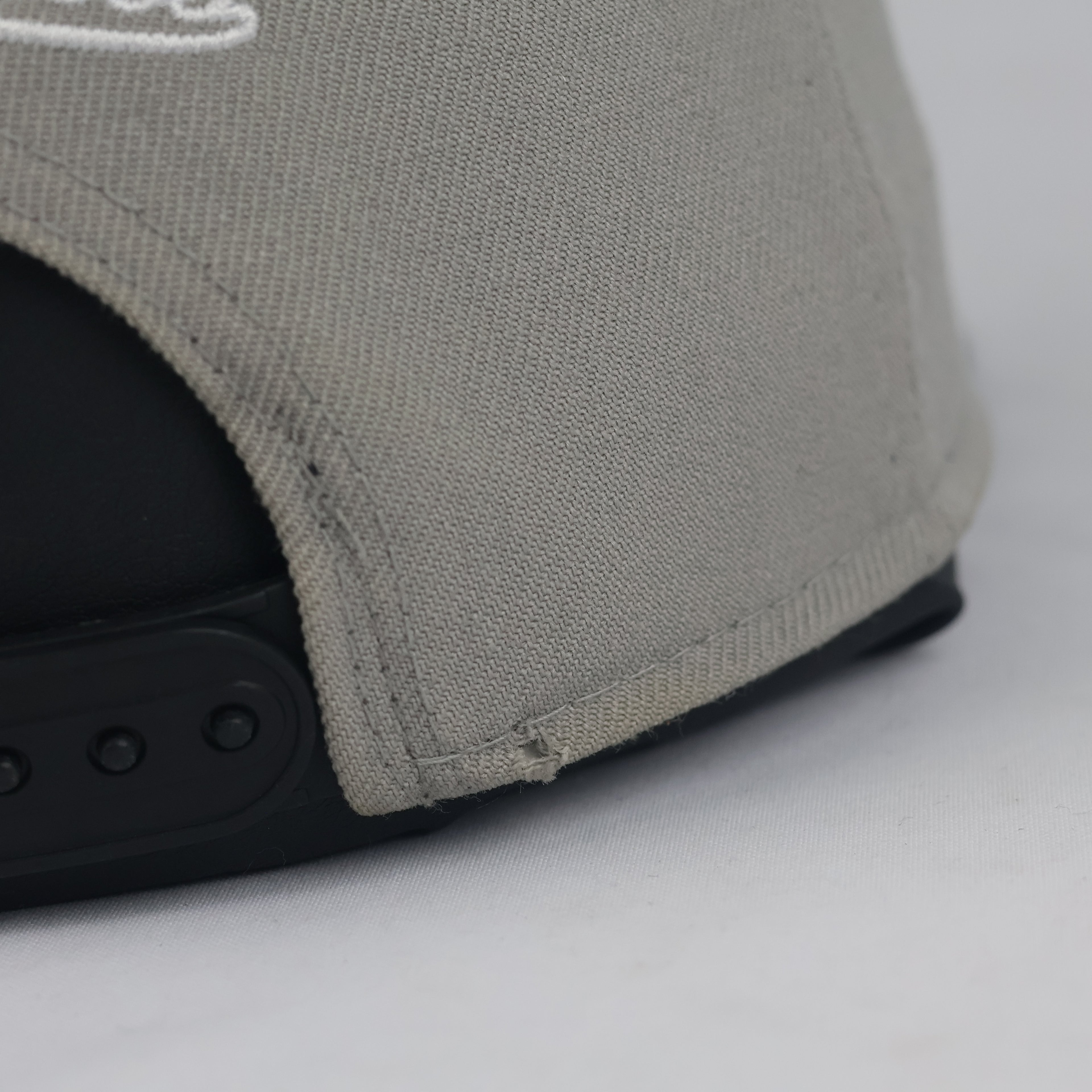 Vintage Mitchell & Ness LA Kings Snapback Hat | Thrifted Grey Black NHL Hockey Cap