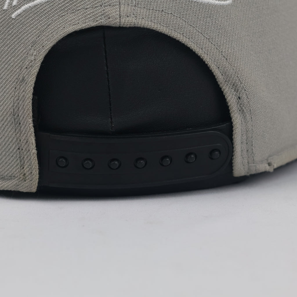 Vintage Mitchell & Ness LA Kings Snapback Hat | Thrifted Grey Black NHL Hockey Cap