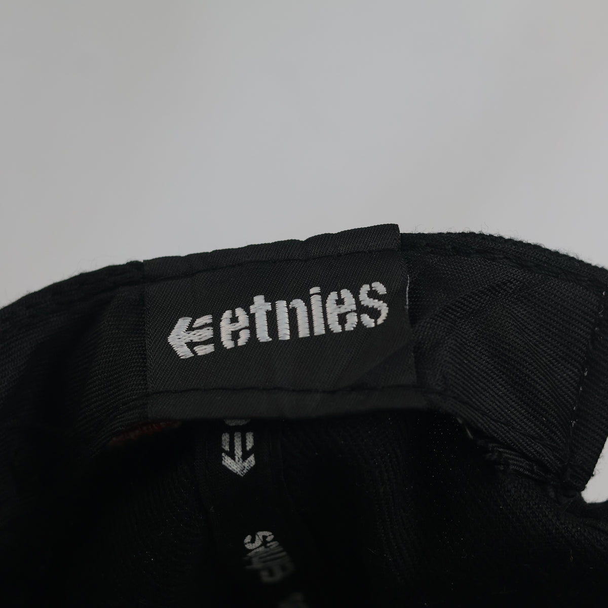 Etnies Code 10021 Beverly Hills Flat Brim Snapback Cap (Size 57–59 cm)  | 10837