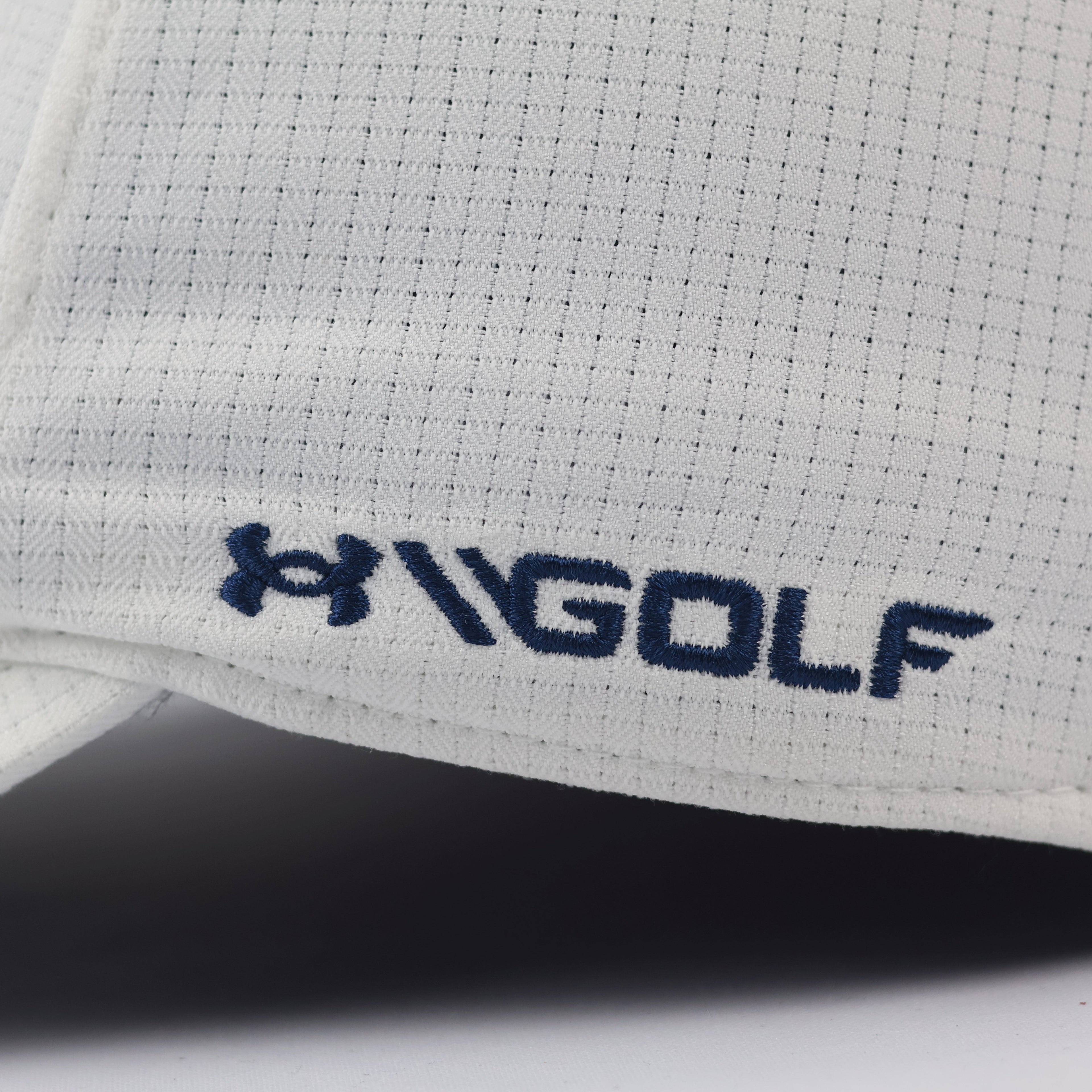 Under Armour Golf ArmourVent™ Performance Thrifted Cap - Breathable White Sport Hat