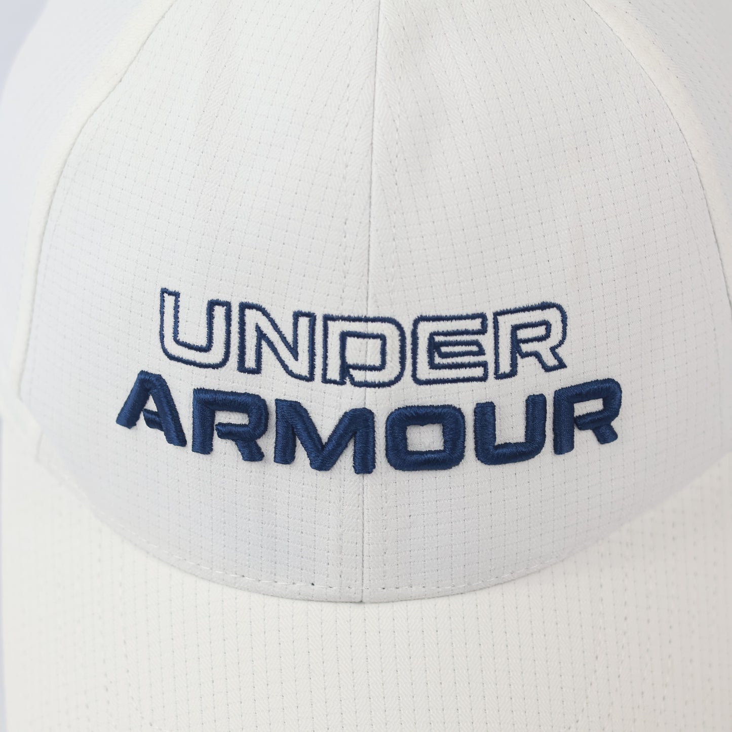 Under Armour Golf ArmourVent™ Performance Thrifted Cap - Breathable White Sport Hat