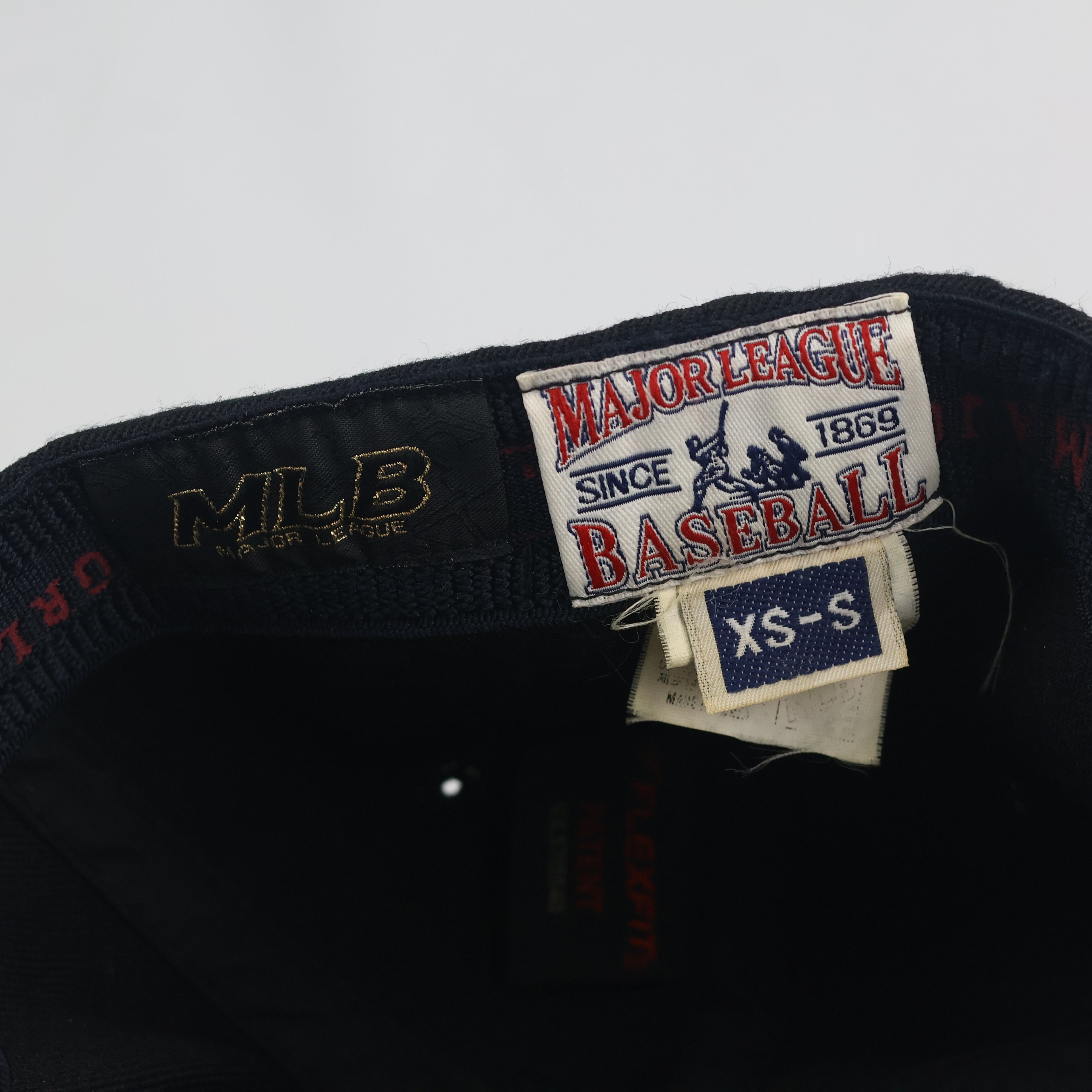 Vintage Boston Red Sox Flexfit Hat | Thrifted Black & Maroon MLB Cap XS-S