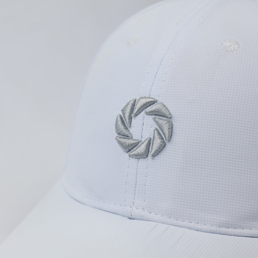 Backtee x Jyske Bank Technical White Performance Golf Thrifted Cap