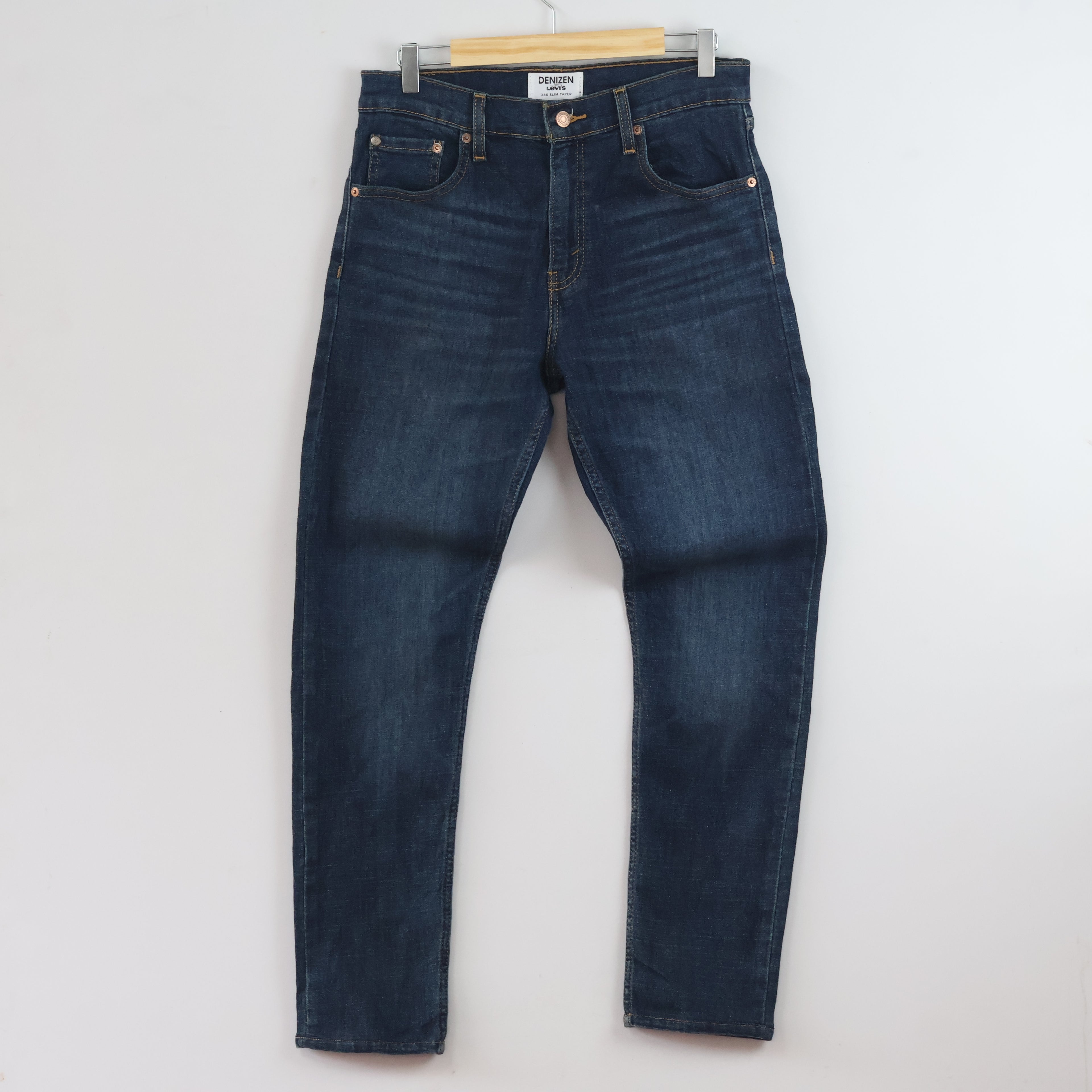 Thrifted Denizen Levi's 286 Slim Taper Jeans - 30 Inch Waist/ J1050