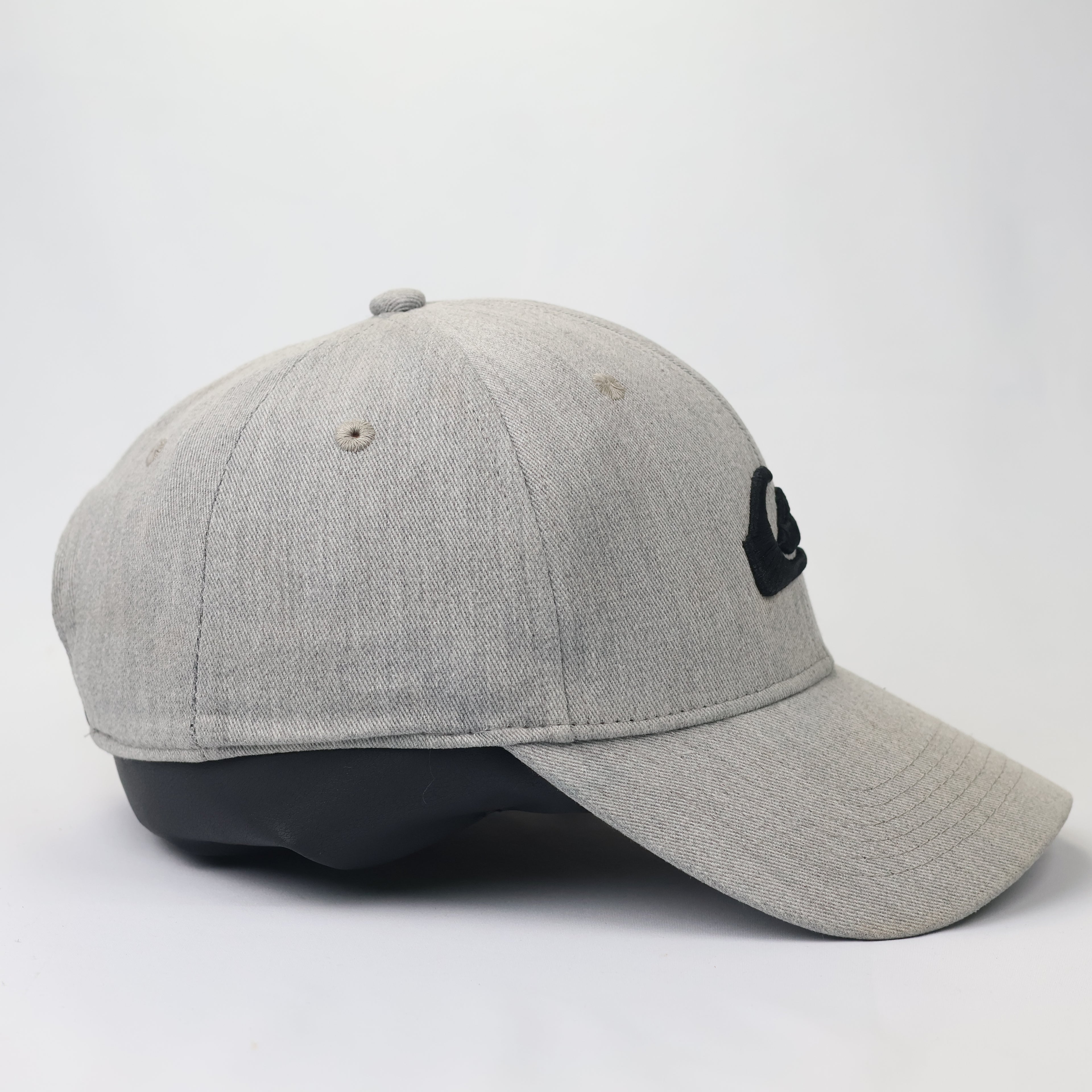Vintage Quiksilver Embroidered Logo Thrifted Cap - Heather Grey Snapback Hat