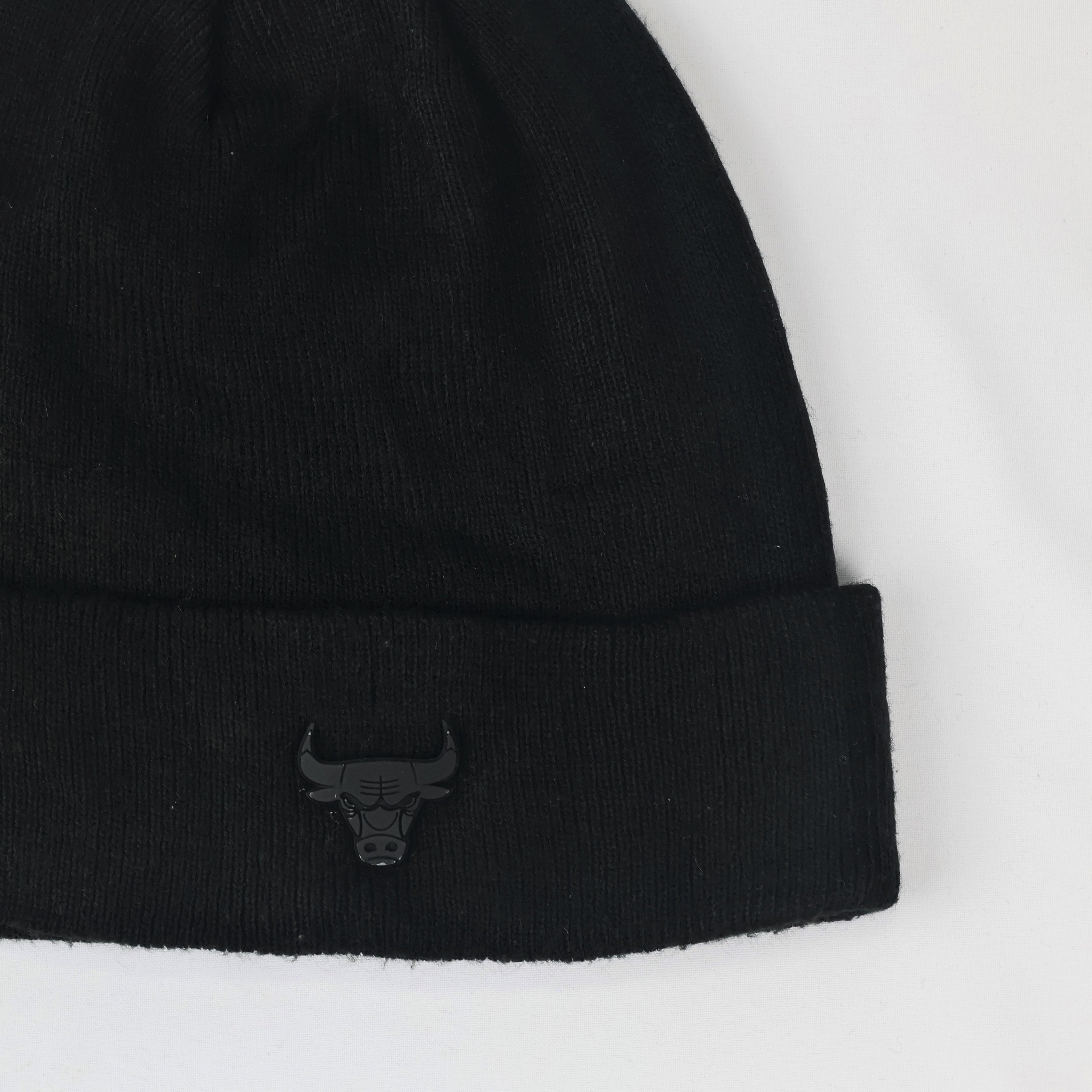 New Era Chicago Bulls Black Cuffed Thrifted Beanie - Official NBA Winter Hat