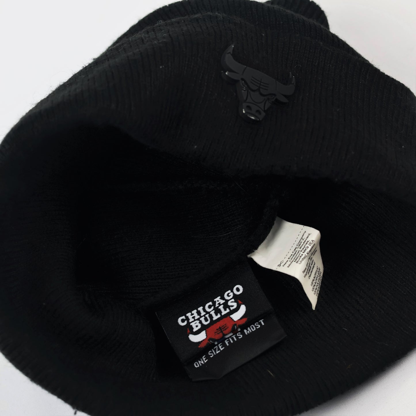 New Era Chicago Bulls Black Cuffed Thrifted Beanie - Official NBA Winter Hat