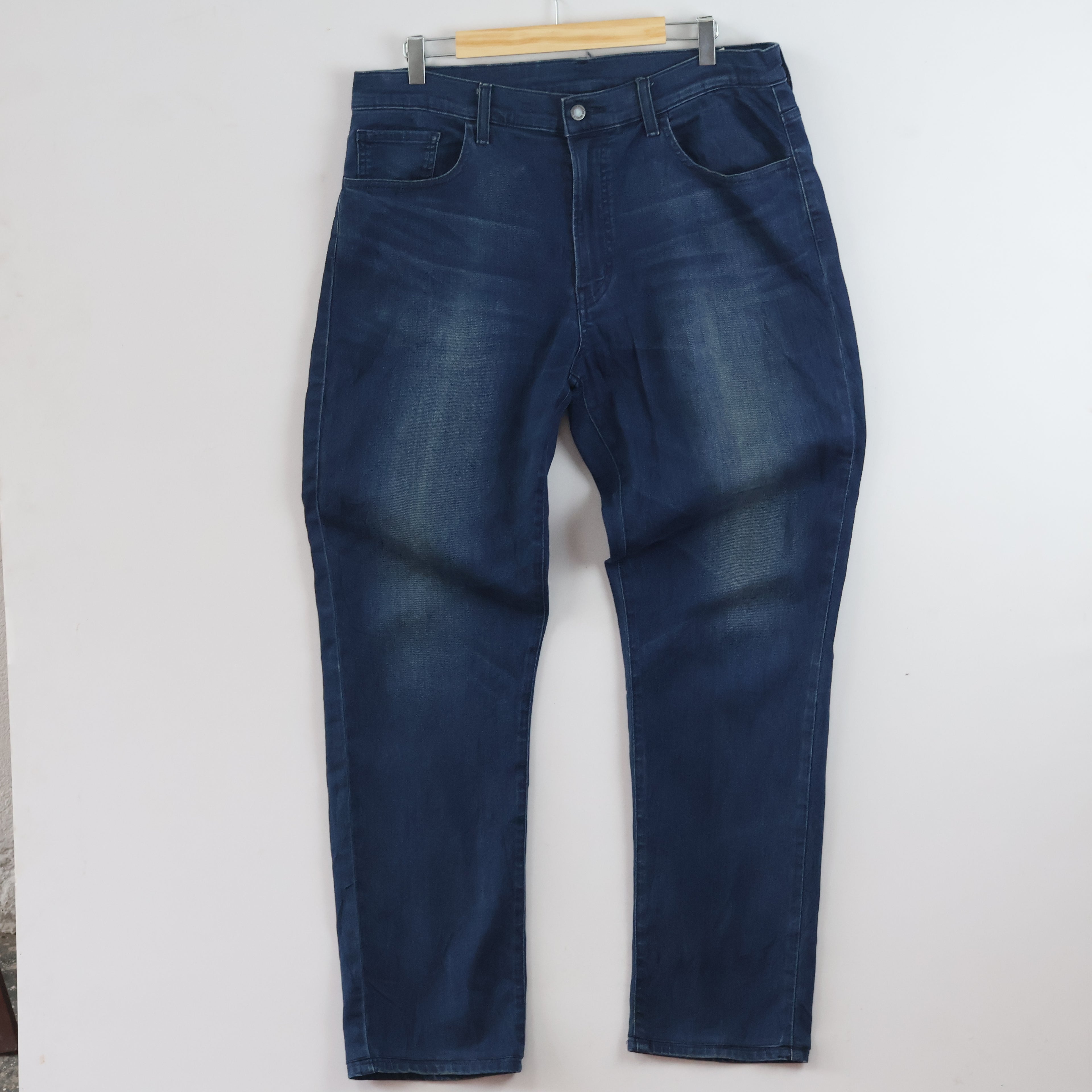 Classic Uniqlo Blue Denim Jeans - 43 Inch Length - Size 34-36/ J1052