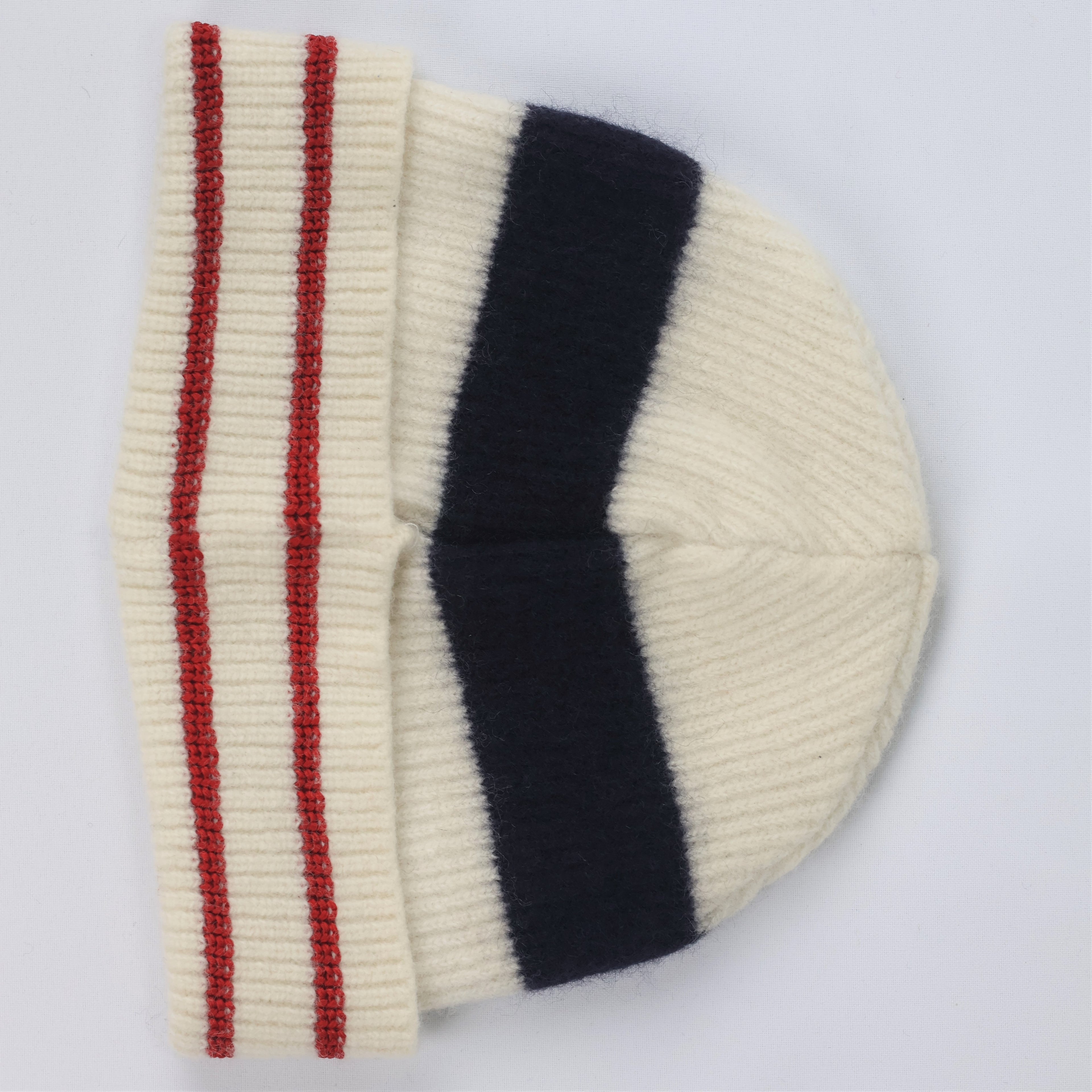 Authentic Lacoste Unisex Ribbed Knit Thrifted Beanie - Luxury French Winter Cap