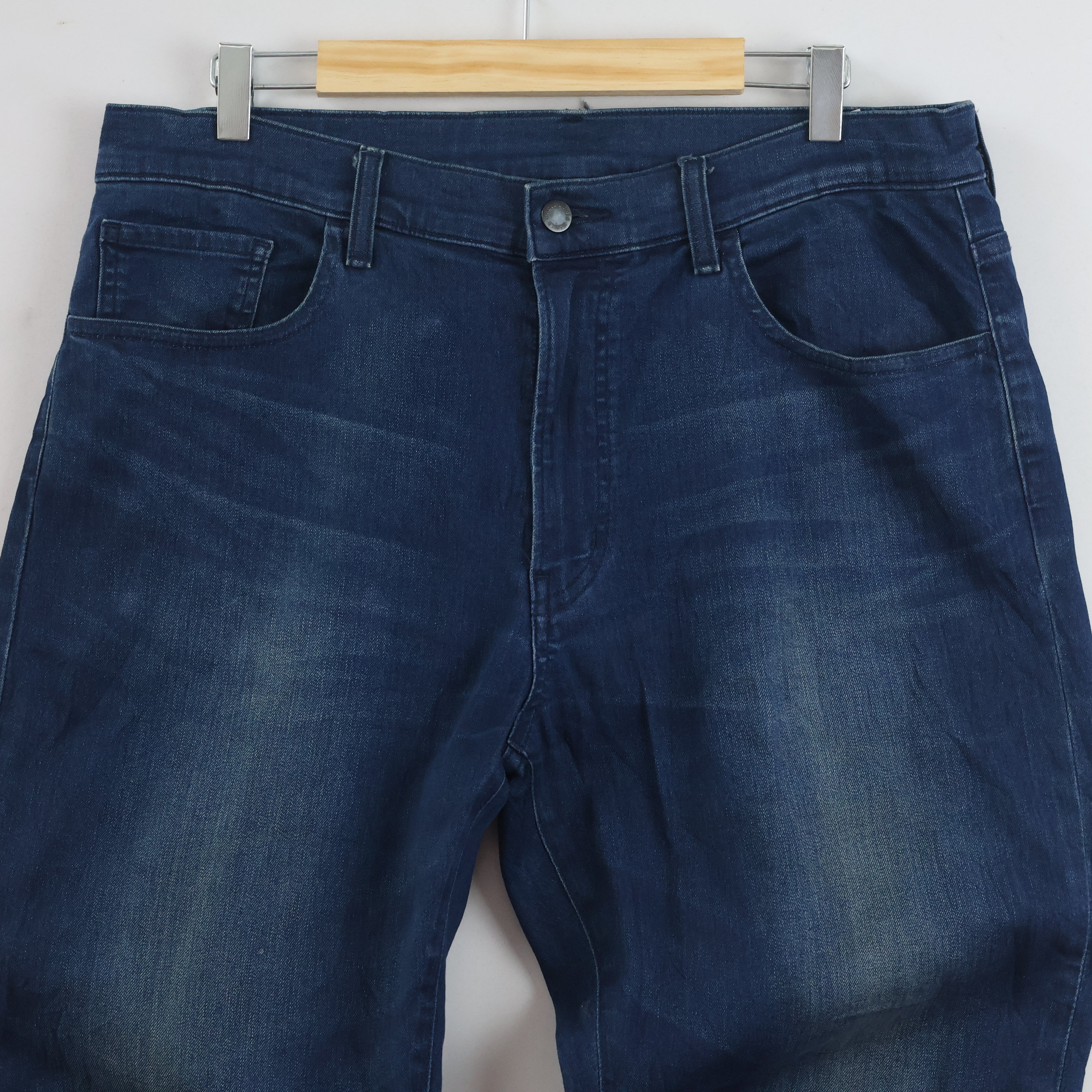 Classic Uniqlo Blue Denim Jeans - 43 Inch Length - Size 34-36/ J1052