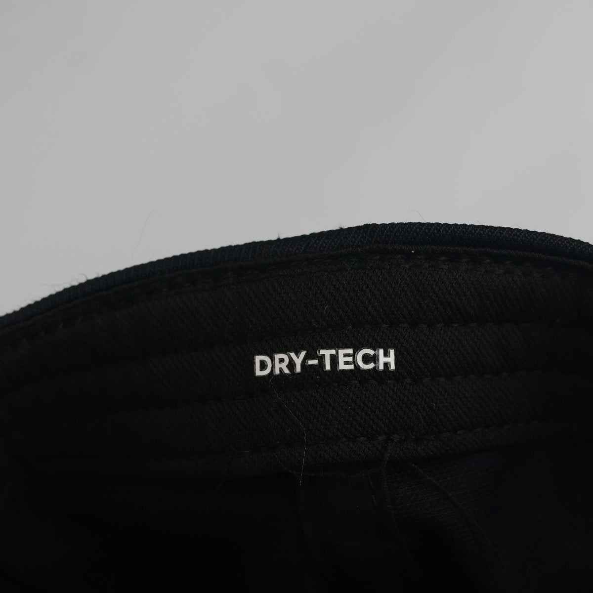 Thrifted Robe Black Dry-Tech Lighting Crew Snapback Cap (Size 57–58 cm)  |10859