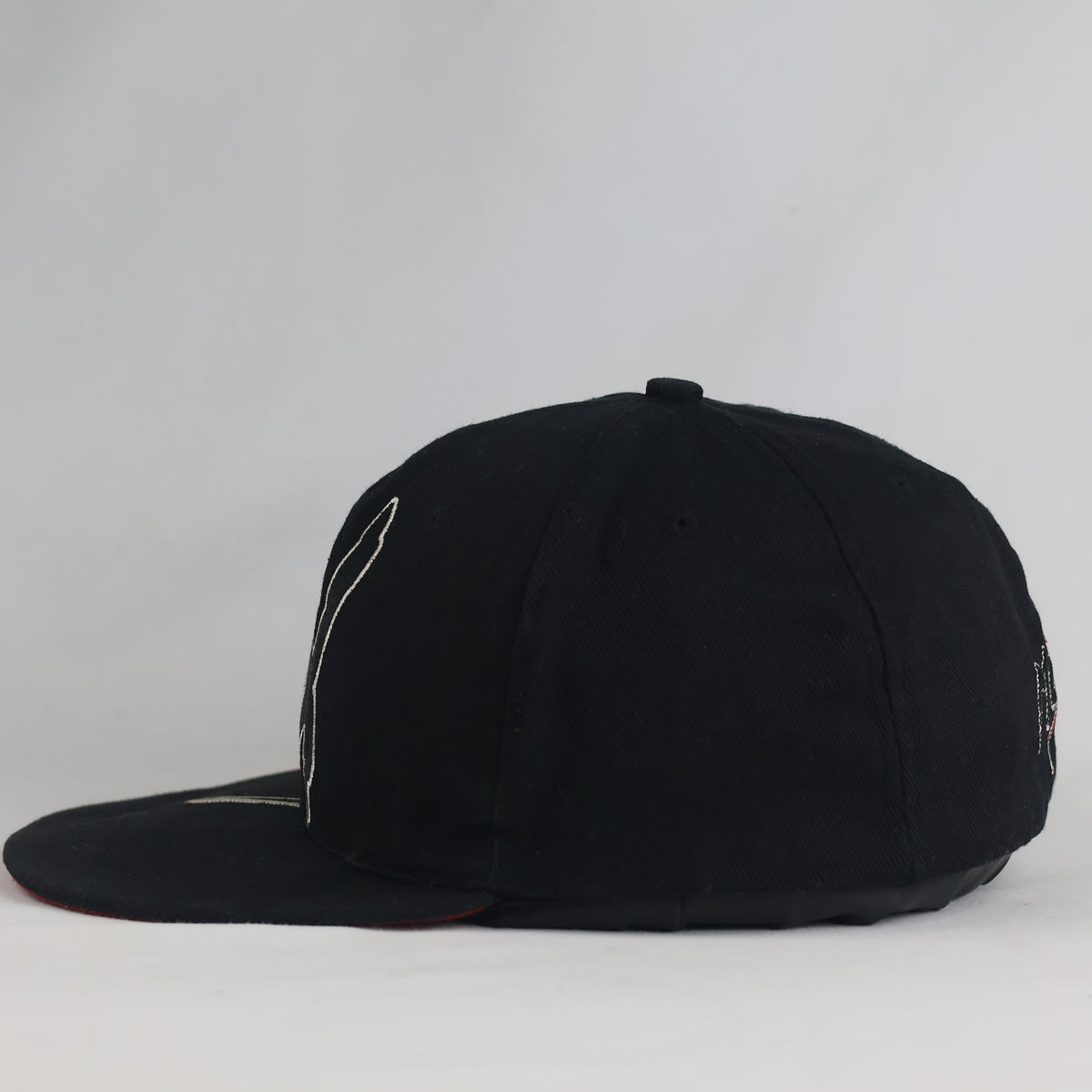 Thrifted Karlsberg Mixery Black & Red Fitted Flat Brim Cap (Size 57–58 cm) | 10838