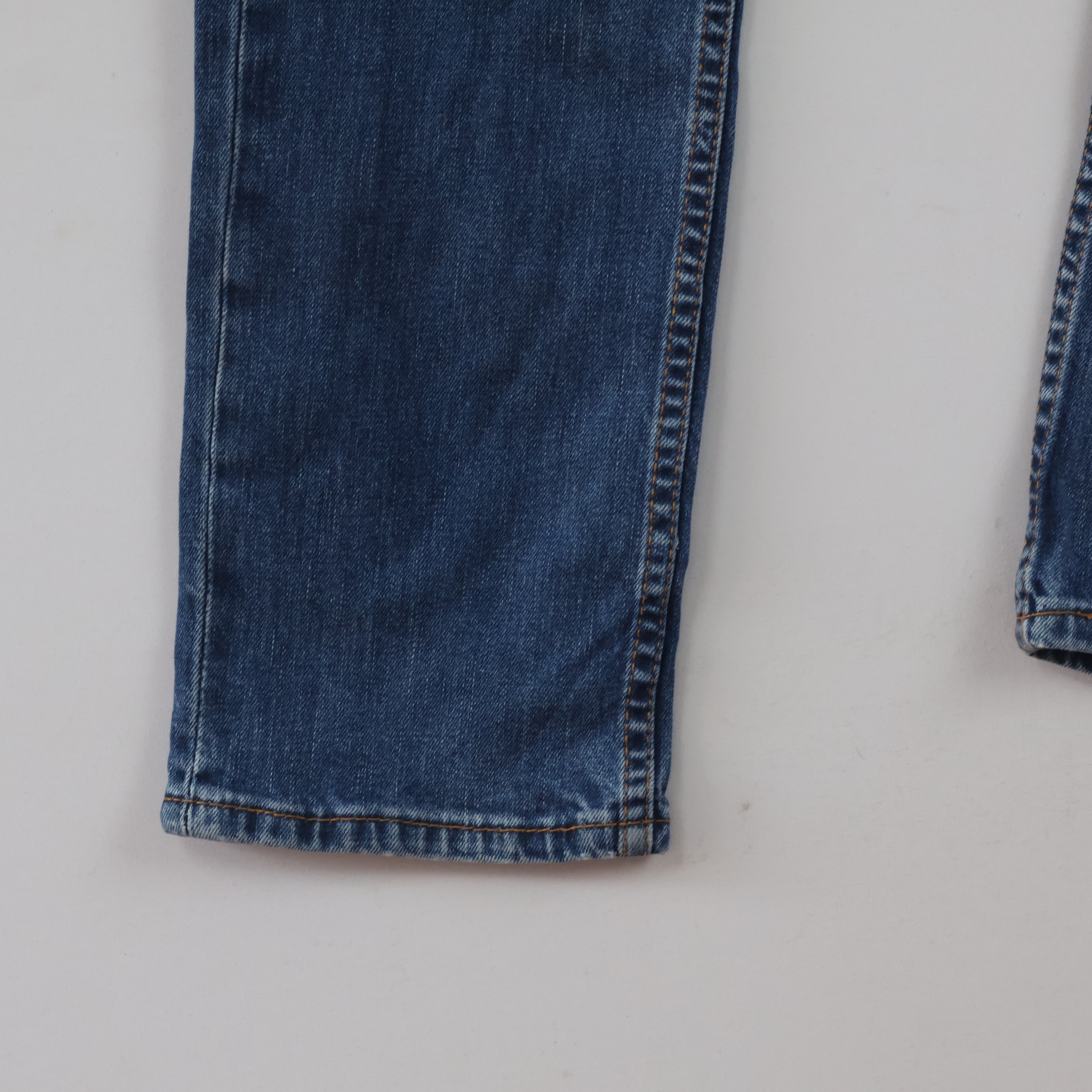 Vintage Levi's 511 Slim Fit Denim - Blue Wash - Size 30-32/ J1055