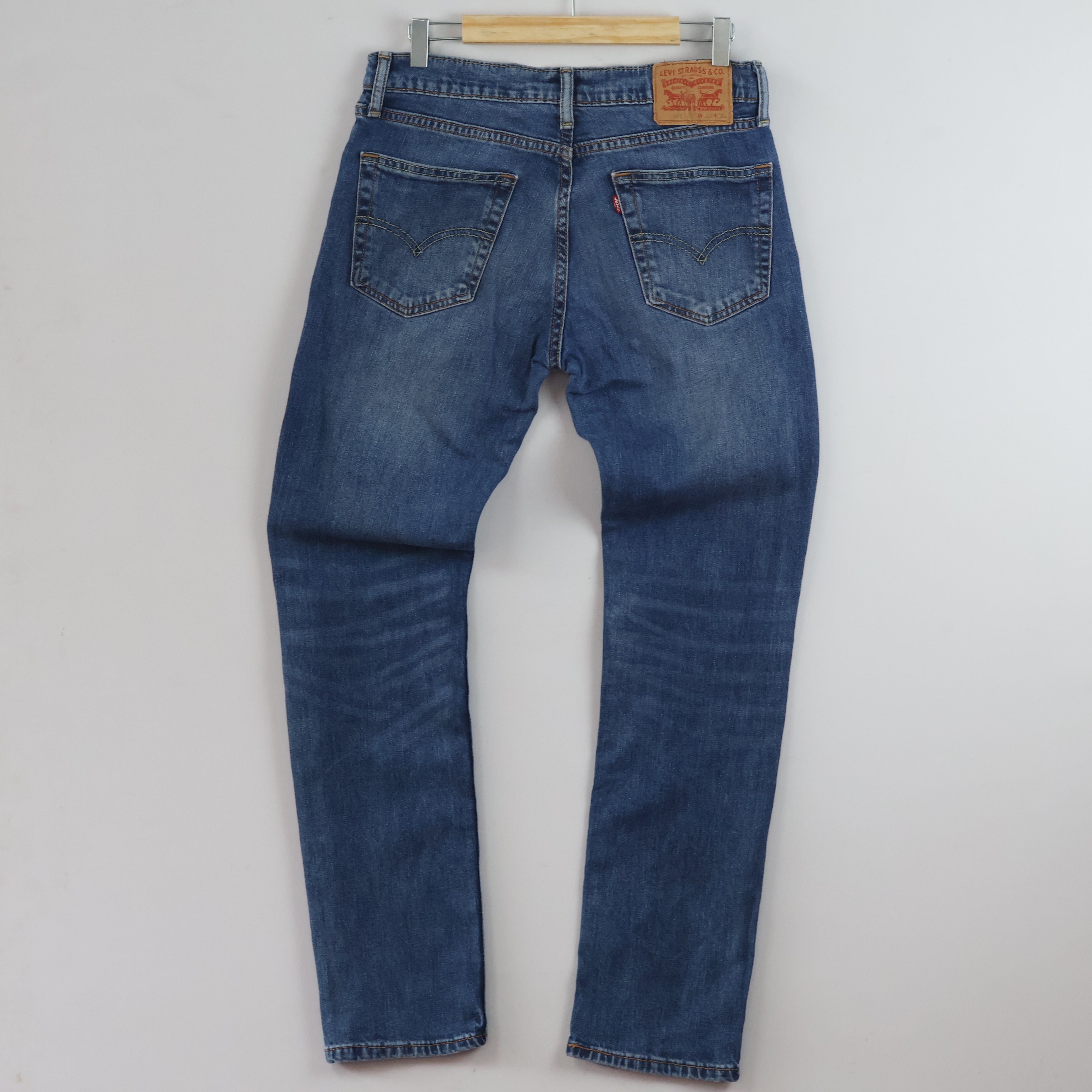 Vintage Levi's 511 Slim Fit Denim - Blue Wash - Size 30-32/ J1055
