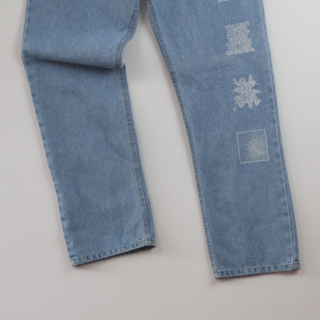 Thrifted Vintage APIECEOFCAKE Light Blue Graphic Denim Jeans waist 30/ J1056