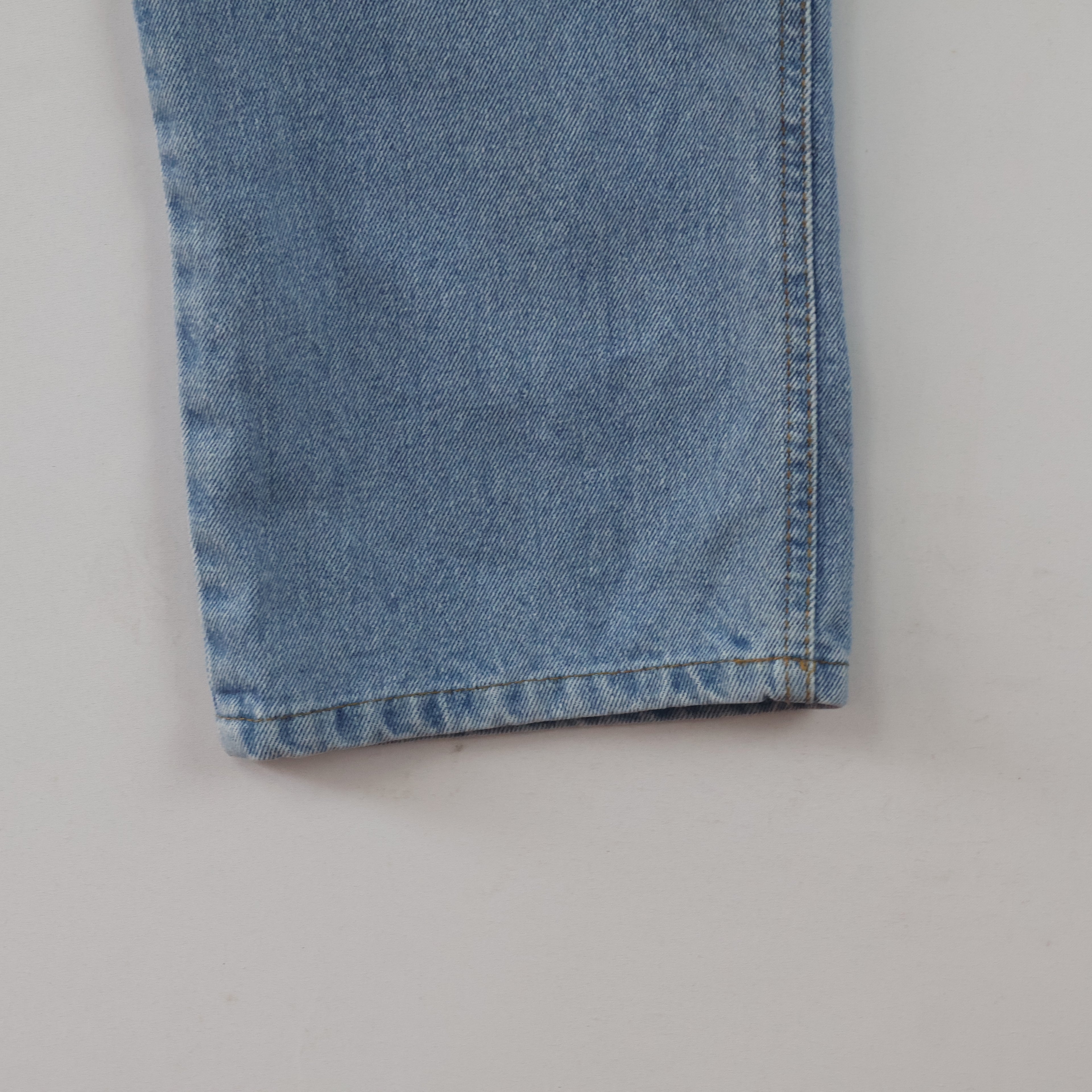 Thrifted Vintage APIECEOFCAKE Light Blue Graphic Denim Jeans waist 30/ J1056