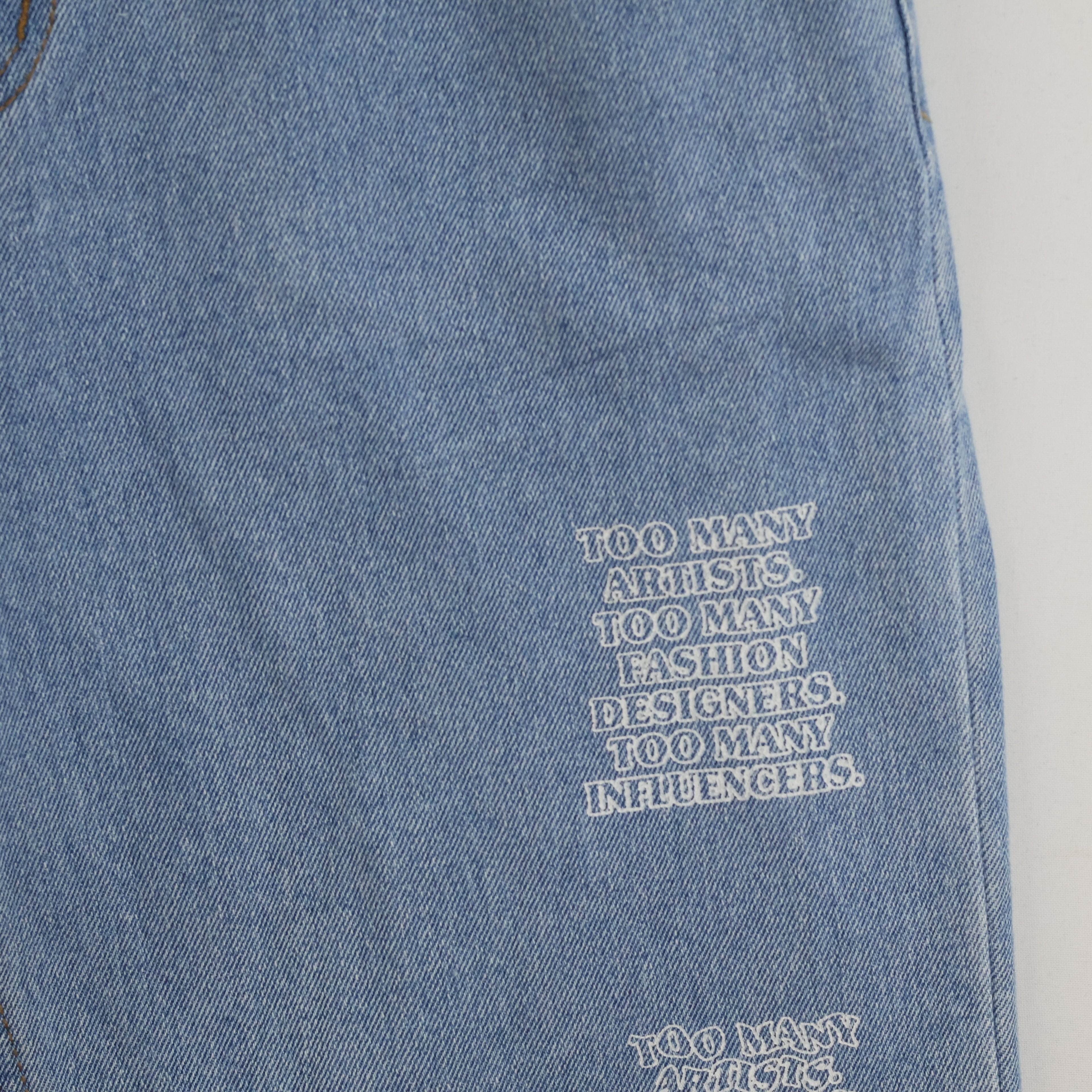 Thrifted Vintage APIECEOFCAKE Light Blue Graphic Denim Jeans waist 30/ J1056