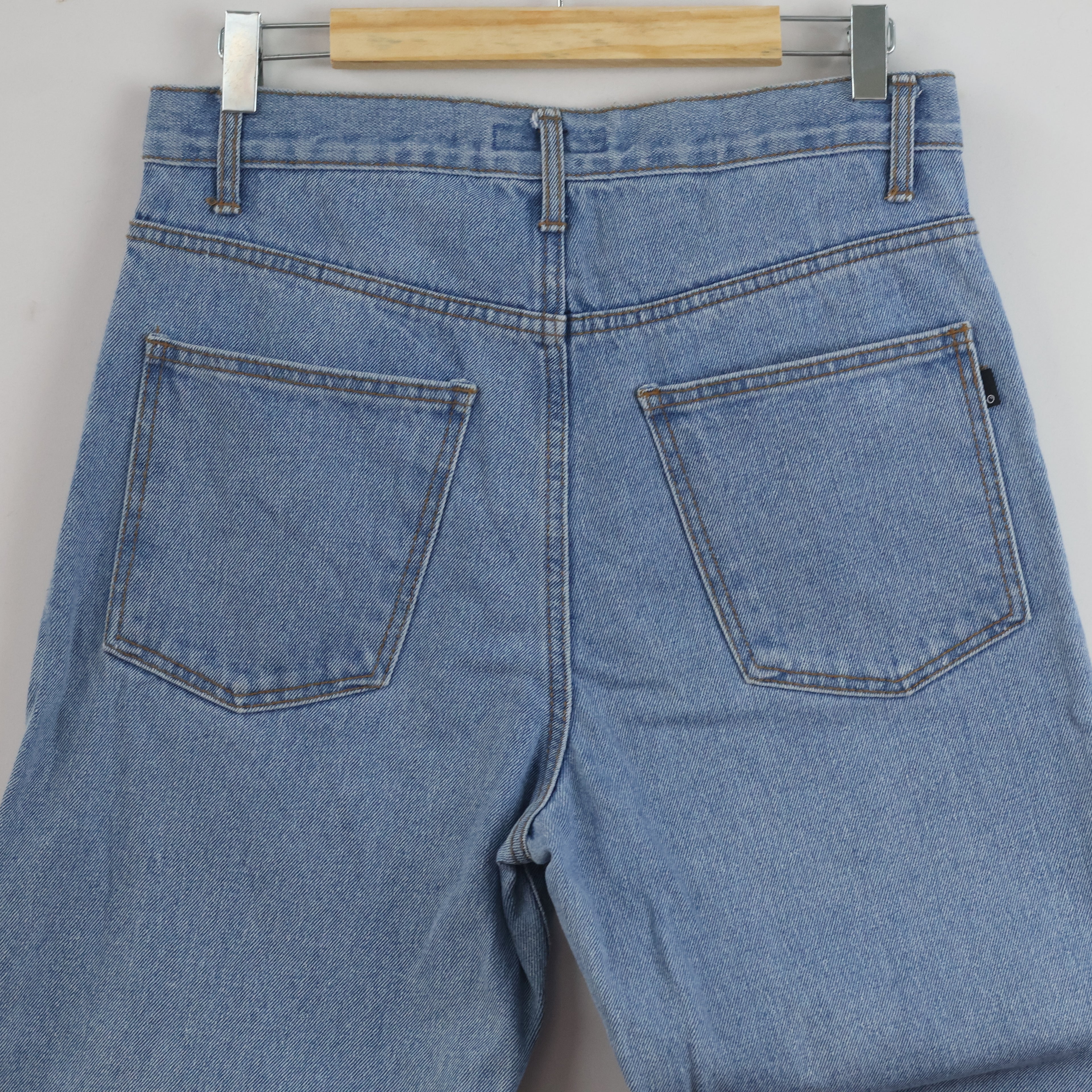 Thrifted Vintage APIECEOFCAKE Light Blue Graphic Denim Jeans waist 30/ J1056