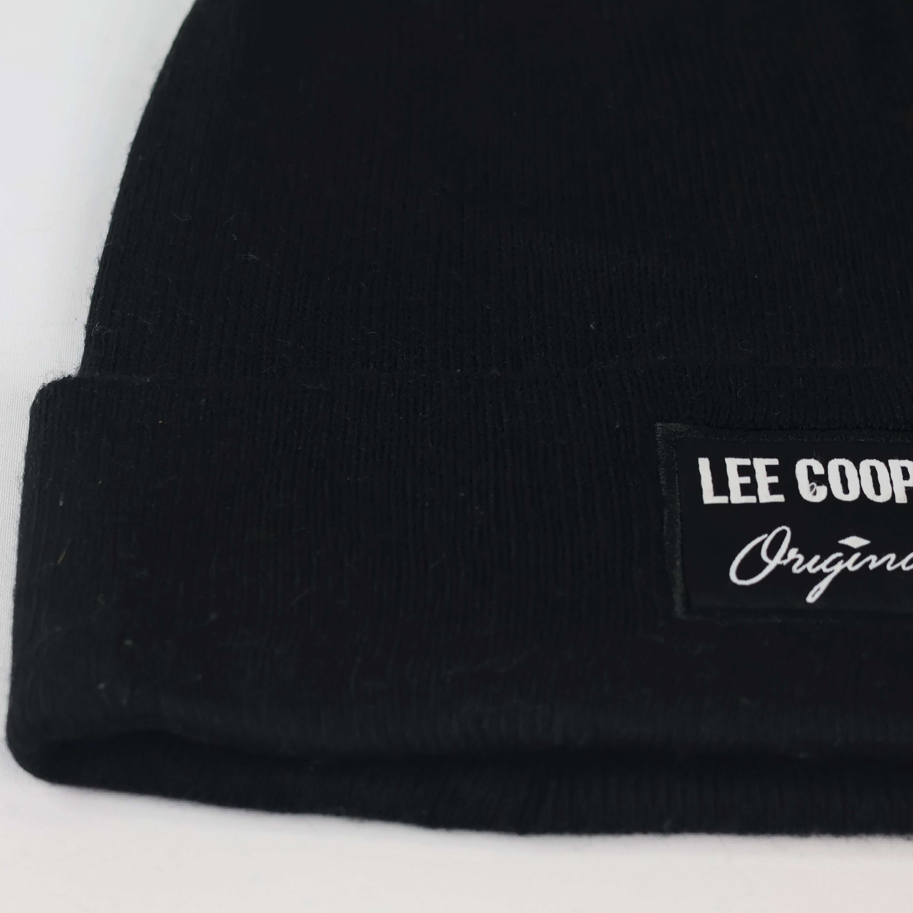 Lee Cooper London Heritage Thrifted Beanie - Classic Black Rib-Knit Winter Cap