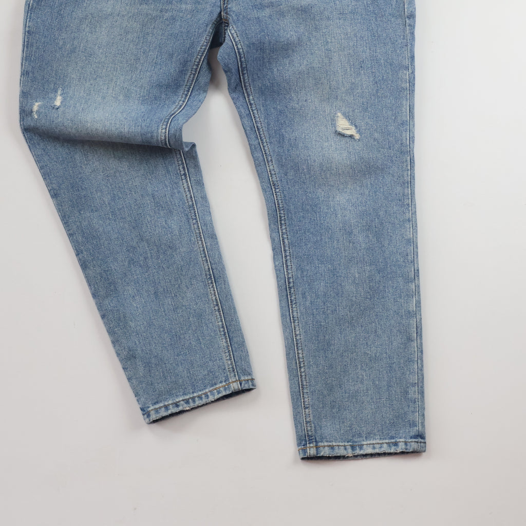 AND Z Women's Light Wash Distressed Denim Jeans 34 waist/ J1072