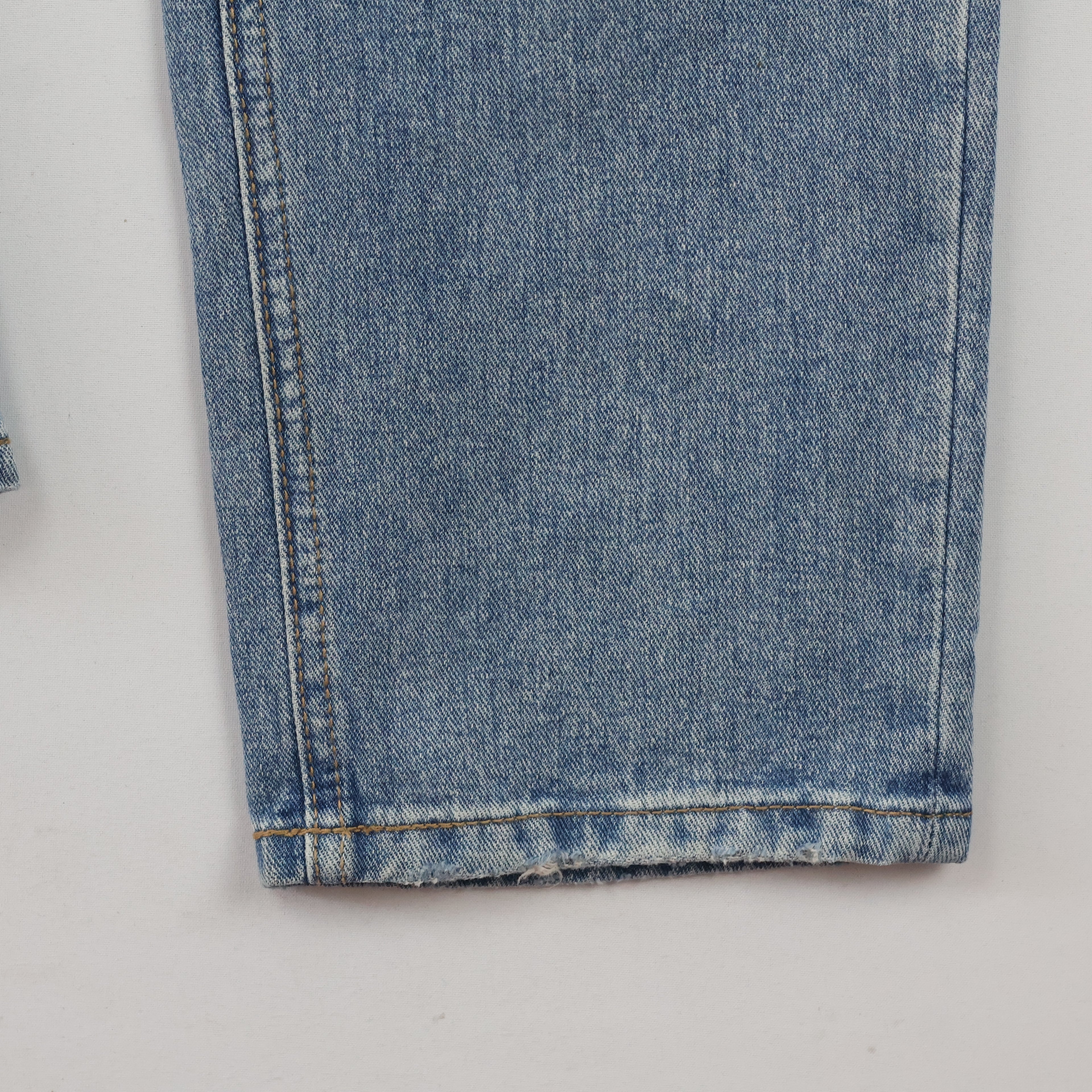 AND Z Women's Light Wash Distressed Denim Jeans 34 waist/ J1072