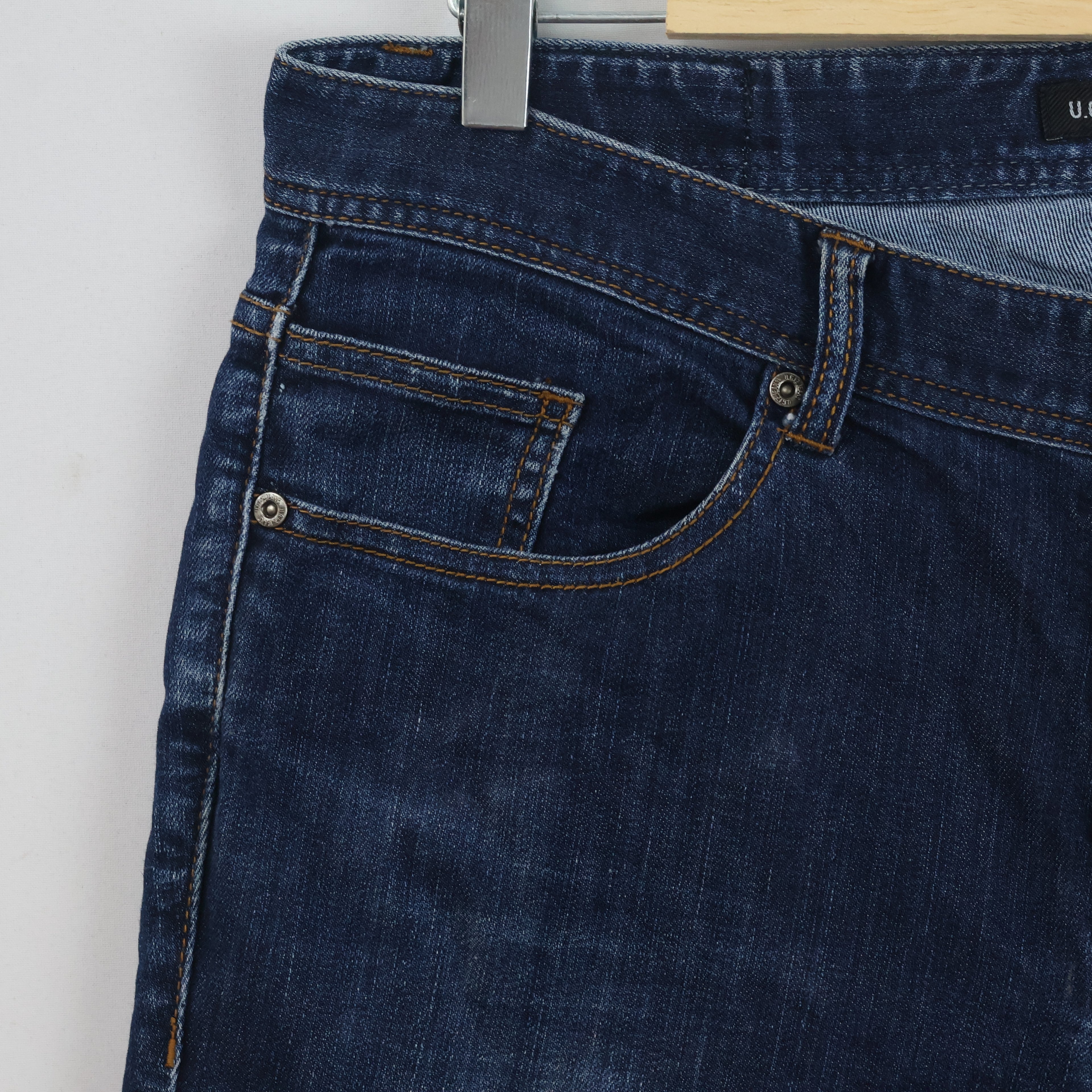 Men's U.G.I.Z Classic Dark Blue Denim Jeans 32-33 inches Waist/ J1071