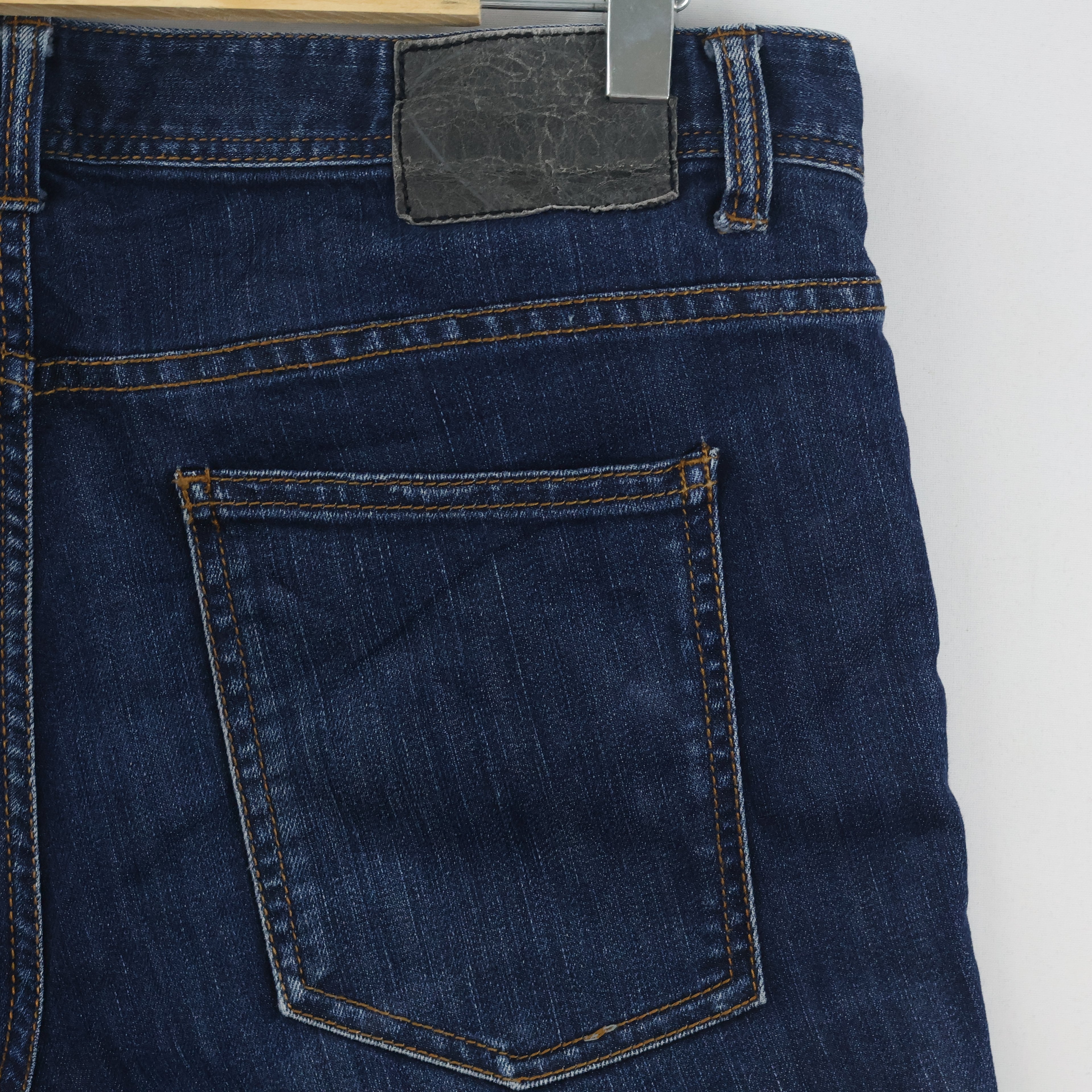 Men's U.G.I.Z Classic Dark Blue Denim Jeans 32-33 inches Waist/ J1071