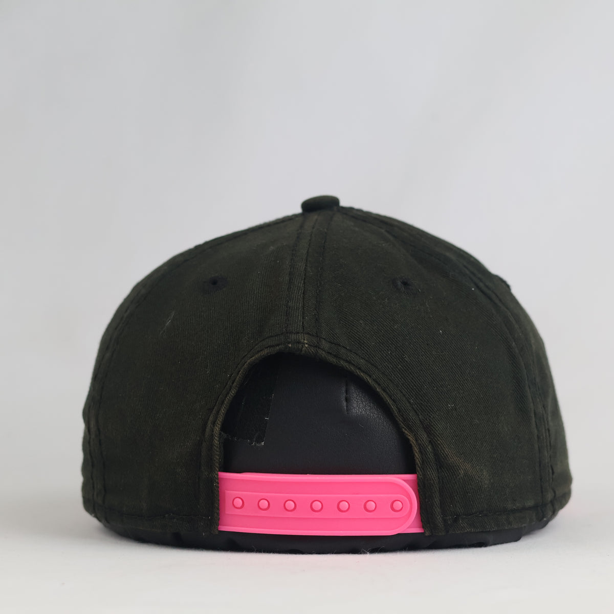 Thrifted Superman Black & Hot Pink Flat Brim Snapback Cap (Size 55–56 cm) | 10861